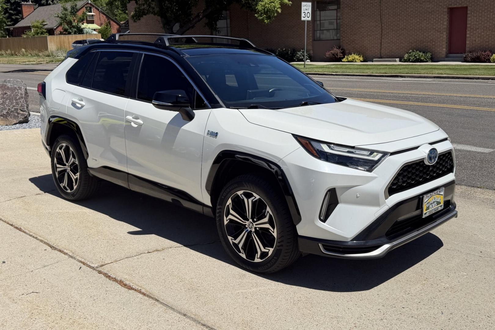 2022 Blizzard Pearl /Black Toyota RAV4 Prime XSE (JTMFB3FV8ND) with an 4 Cyl 2.5 Liter Plug In Hybrid engine, Automatic transmission, located at 2304 W. Main St., Boise, ID, 83702, (208) 342-7777, 43.622105, -116.218658 - Loaded With Safety And Comfort! Hard To Find! Great To Own!- Photo#3