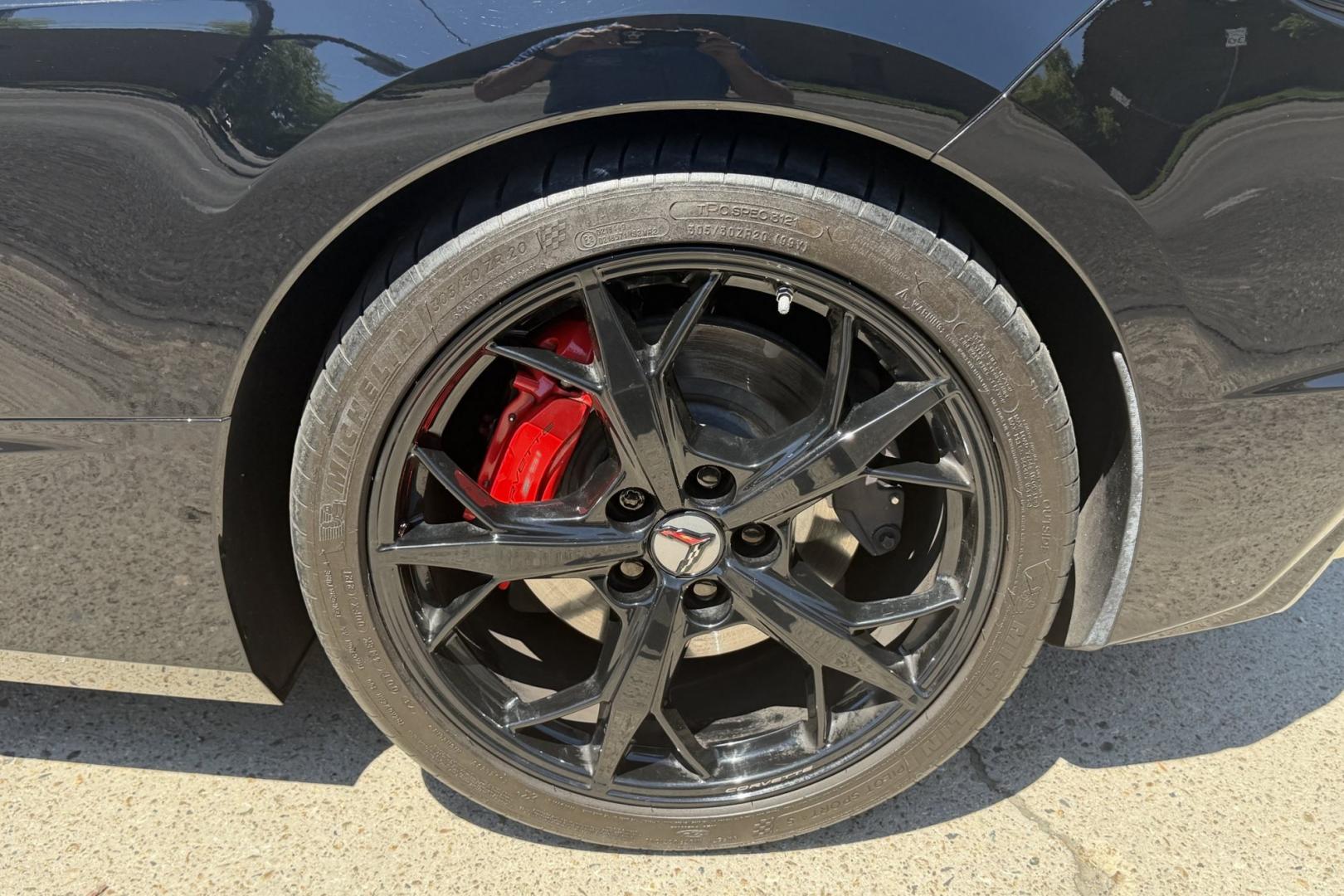2021 Black /Adrenaline Red Chevrolet Corvette Stingray Convertible 3LT Z51 (1G1YC3D44M5) with an V8 6.2 Liter engine, Automatic 8 Speed transmission, located at 2304 W. Main St., Boise, ID, 83702, (208) 342-7777, 43.622105, -116.218658 - Highly Optioned And Beautiful!- Photo#4