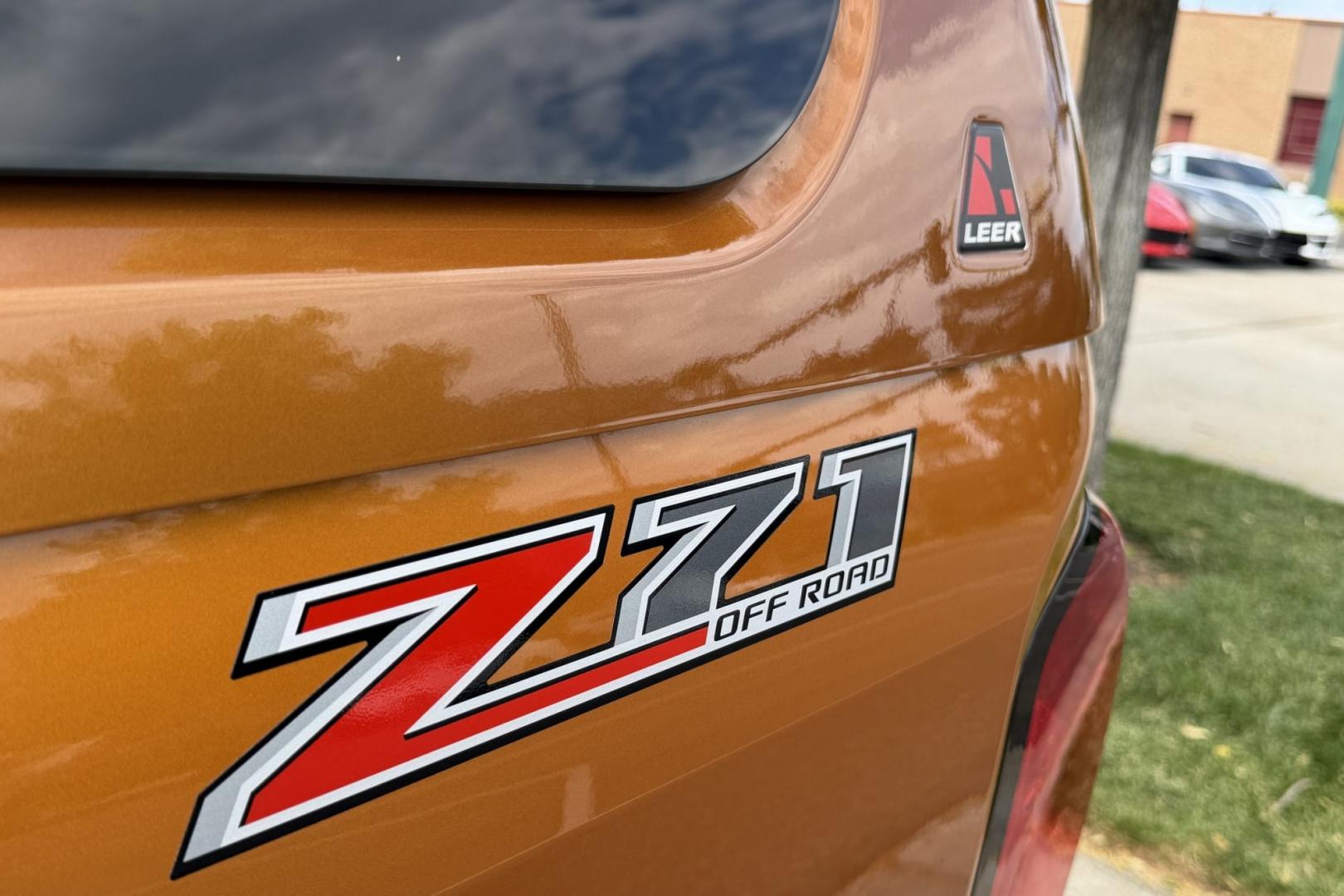 2017 Burning Hot Metallic /Black Chevrolet Colorado Z71 (1GCPTDE14H1) with an 4 Cyl 2.8 Liter Duramax Turbo Diesel engine, Automatic 6 Speed transmission, located at 2304 W. Main St., Boise, ID, 83702, (208) 342-7777, 43.622105, -116.218658 - Matching Leer Shell! Very Clean Colorado Diesel!- Photo#2