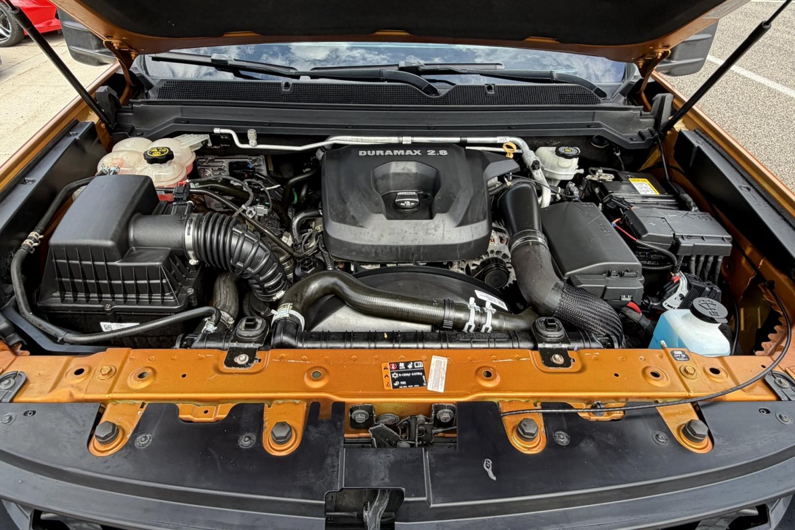 2017 Burning Hot Metallic /Black Chevrolet Colorado Z71 (1GCPTDE14H1) with an 4 Cyl 2.8 Liter Duramax Turbo Diesel engine, Automatic 6 Speed transmission, located at 2304 W. Main St., Boise, ID, 83702, (208) 342-7777, 43.622105, -116.218658 - Matching Leer Shell! Very Clean Colorado Diesel!- Photo#20