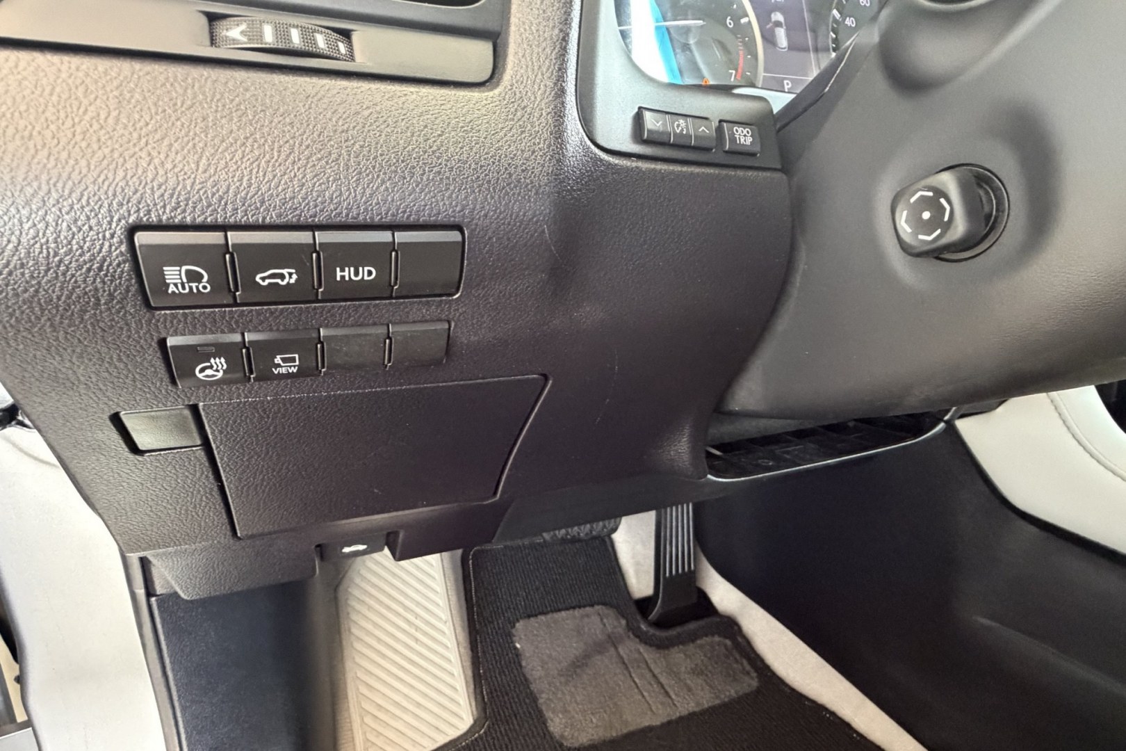 2017 Atomic Silver /Gray Lexus RX 350 Luxury (2T2ZZMCA5HC) with an V6 3.5 Liter engine, Automatic 8 Speed transmission, located at 2304 W. Main St., Boise, ID, 83702, (208) 342-7777, 43.622105, -116.218658 - Only 31k Miles! New Tires! Highly Optioned For Safety And Comfort!- Photo#7
