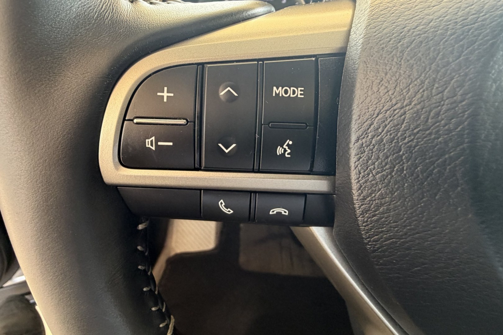 2017 Atomic Silver /Gray Lexus RX 350 Luxury (2T2ZZMCA5HC) with an V6 3.5 Liter engine, Automatic 8 Speed transmission, located at 2304 W. Main St., Boise, ID, 83702, (208) 342-7777, 43.622105, -116.218658 - Only 31k Miles! New Tires! Highly Optioned For Safety And Comfort!- Photo#8