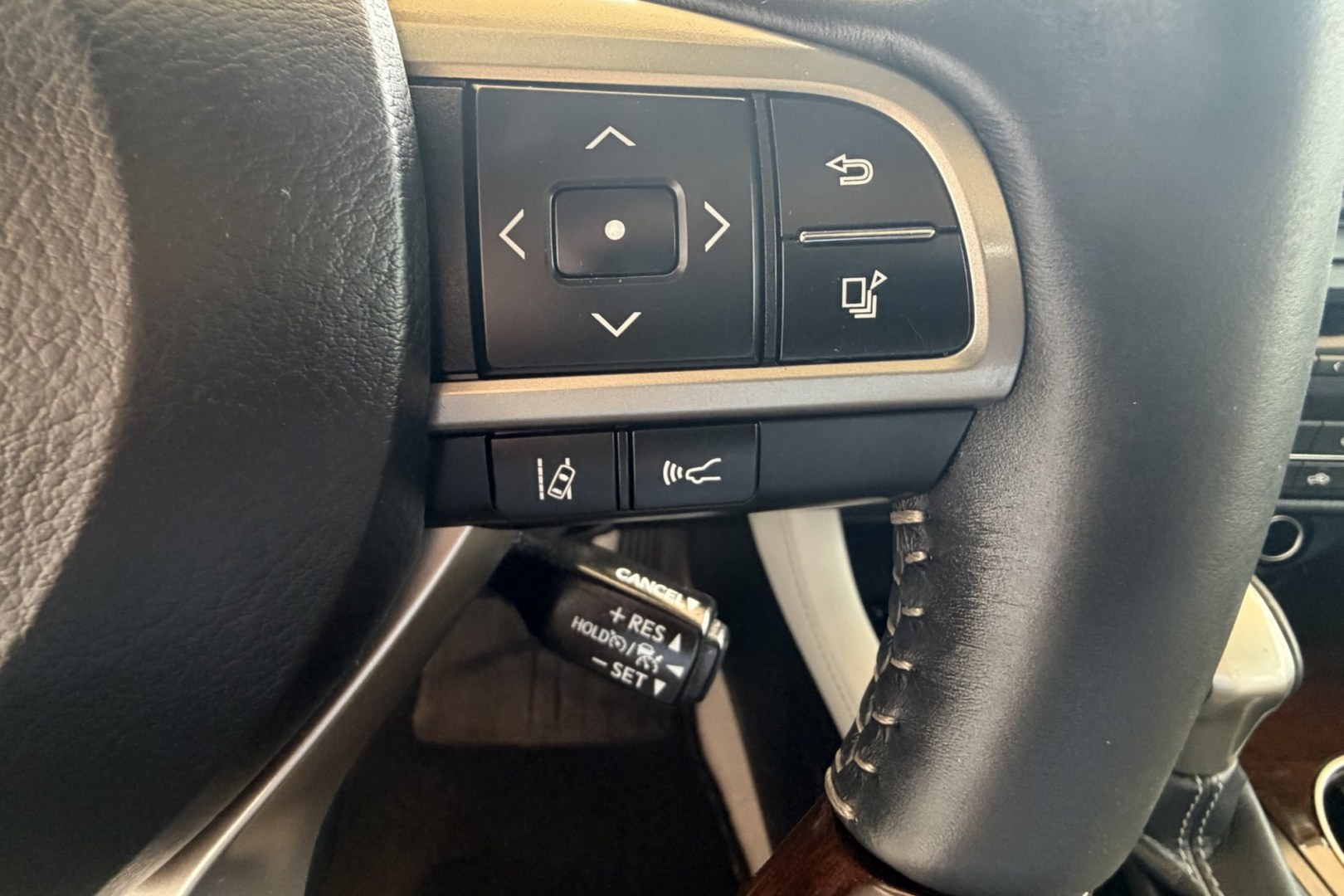 2017 Atomic Silver /Gray Lexus RX 350 Luxury (2T2ZZMCA5HC) with an V6 3.5 Liter engine, Automatic 8 Speed transmission, located at 2304 W. Main St., Boise, ID, 83702, (208) 342-7777, 43.622105, -116.218658 - Only 31k Miles! New Tires! Highly Optioned For Safety And Comfort!- Photo#9