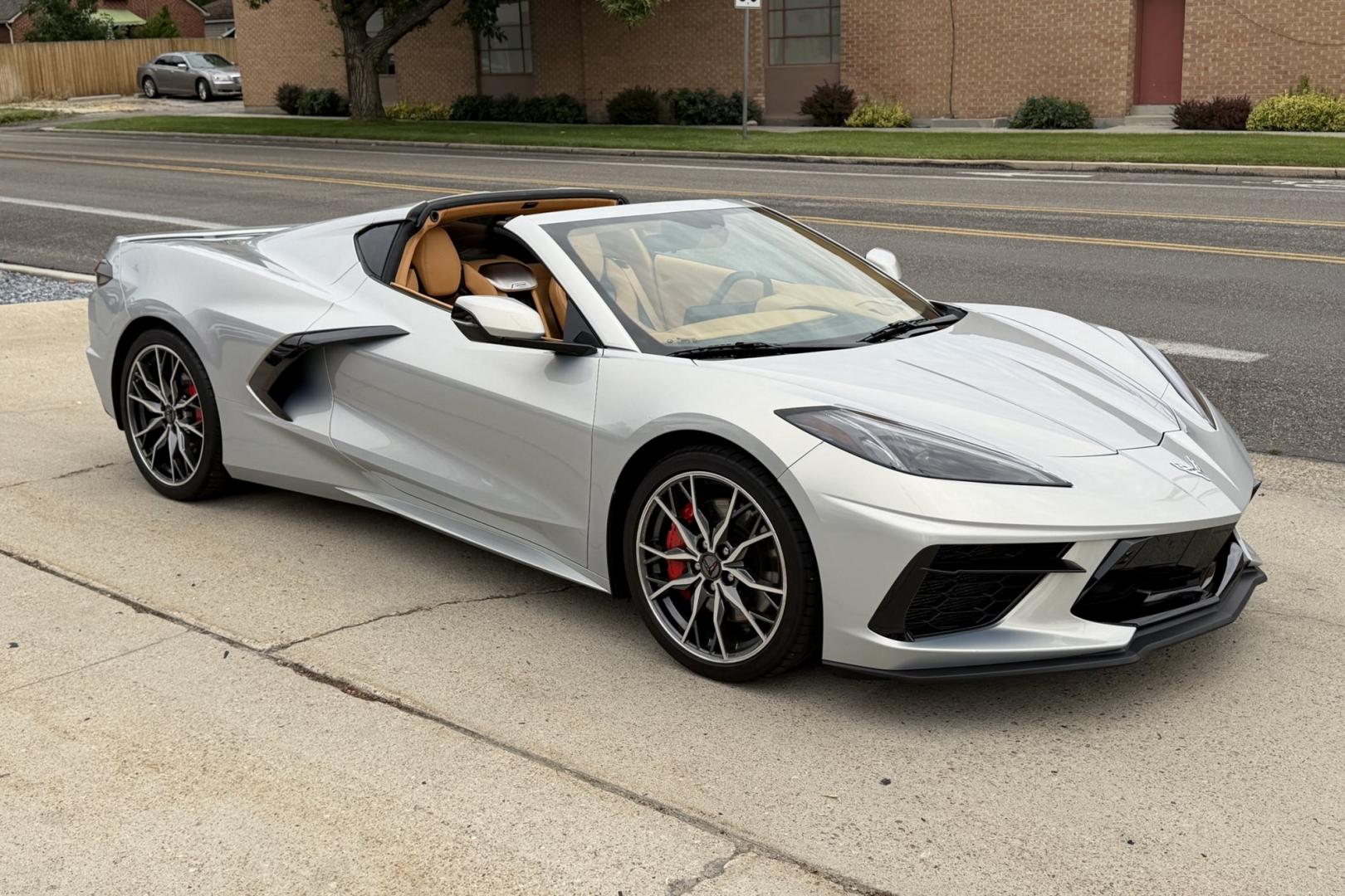2023 Silver Flare Metallic /Natural Dipped Chevrolet Corvette Stingray 3LT Z51 (1G1YC2D48P5) with an V8 6.2 Liter engine, Automatic 8 Speed transmission, located at 2304 W. Main St., Boise, ID, 83702, (208) 342-7777, 43.622105, -116.218658 - Rare Silver Flare Metallic! 3LT Z51 w/ Lift!- Photo#2