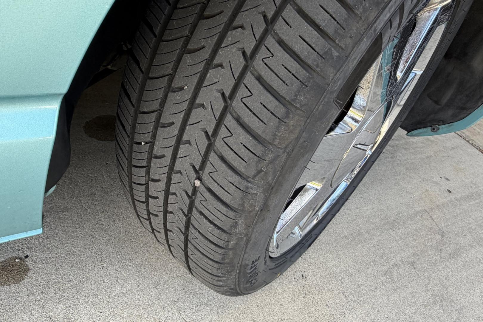 2002 Thunderbird Blue /Thunderbird Blue Ford Thunderbird Deluxe (1FAHP60A22Y) with an V8 3.9 Liter engine, Automatic transmission, located at 2304 W. Main St., Boise, ID, 83702, (208) 342-7777, 43.622105, -116.218658 - Stunning And Rare Color Combination! Hardtop And Power Convertible Soft Top!- Photo#12