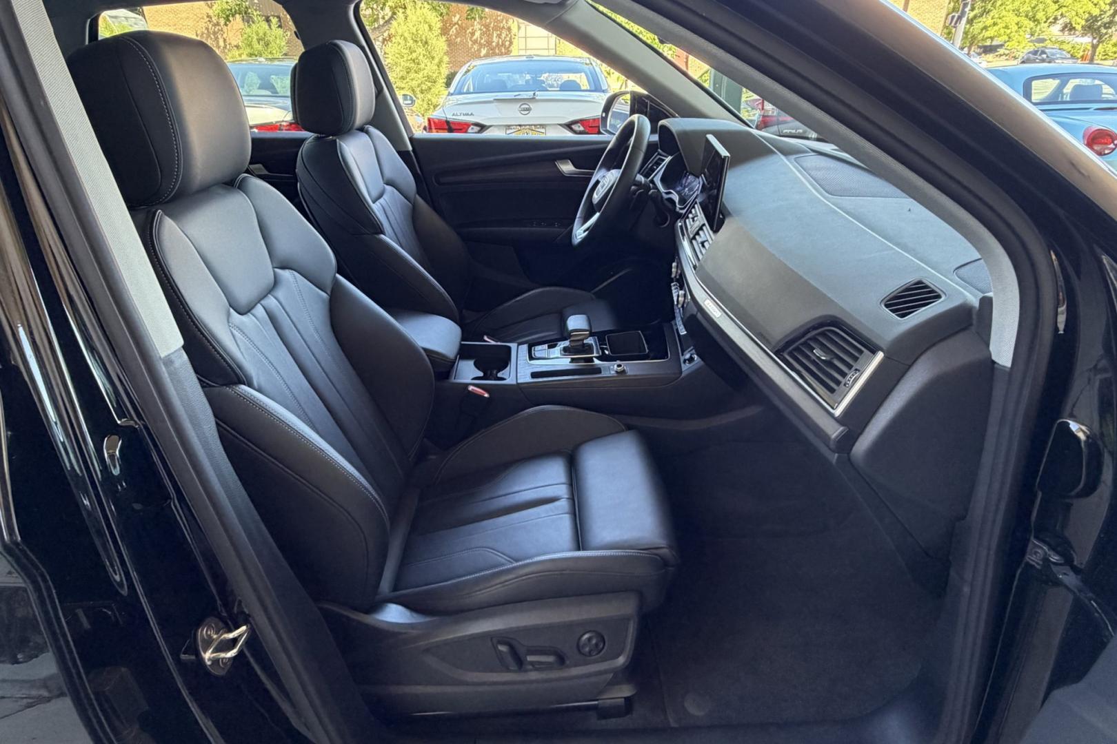 2024 Mythos Black /Black Audi Q5 S-Line (WA1GAAFY5R2) with an 4 Cyl 2.0 Liter Turbo engine, Automatic 7 Speed transmission, located at 2304 W. Main St., Boise, ID, 83702, (208) 342-7777, 43.622105, -116.218658 - Remaining Factory Warranty! Smooth Ride!- Photo#20