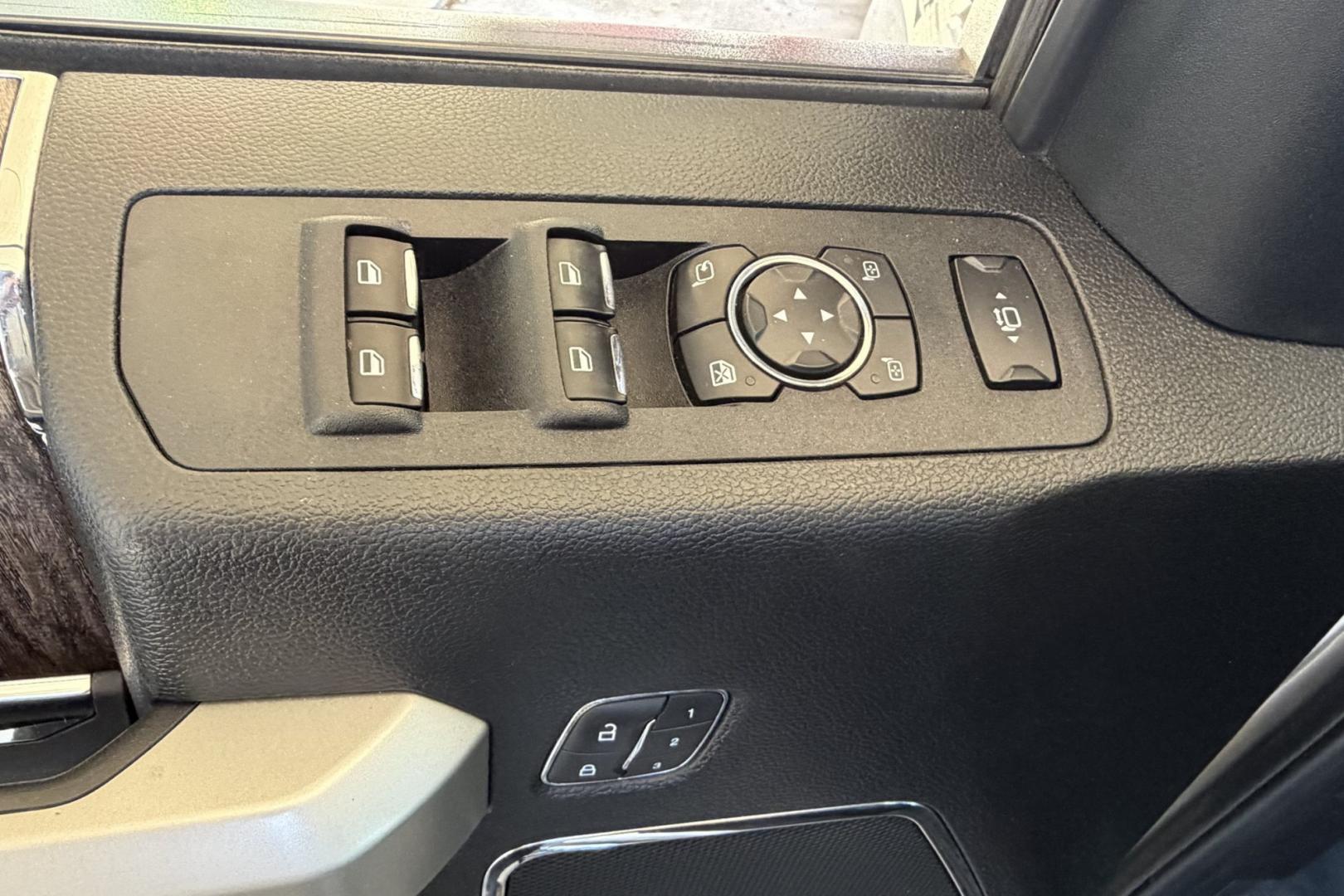 2019 Silver /Black Ford F-350 Lariat (1FT8W3BT7KE) with an V8 6.7 Liter Powerstroke Turbo Diesel engine, Automatic 6 Speed transmission, located at 2304 W. Main St., Boise, ID, 83702, (208) 342-7777, 43.622105, -116.218658 - Front Bench Split Seating For 6! Long Bed! Ready To Haul!- Photo#11