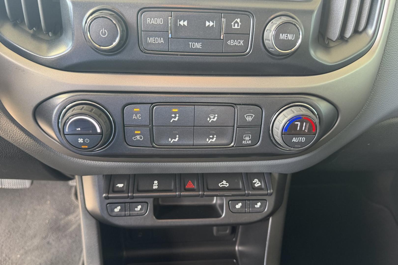 2018 Kinetic Blue Metallic /Jet Black Chevrolet Colorado Z/71 (1GCGTDEN5J1) with an V6 3.6 Liter engine, Automatic 8 Speed transmission, located at 2304 W. Main St., Boise, ID, 83702, (208) 342-7777, 43.622105, -116.218658 - Rare Color! Ready To Go!- Photo#8