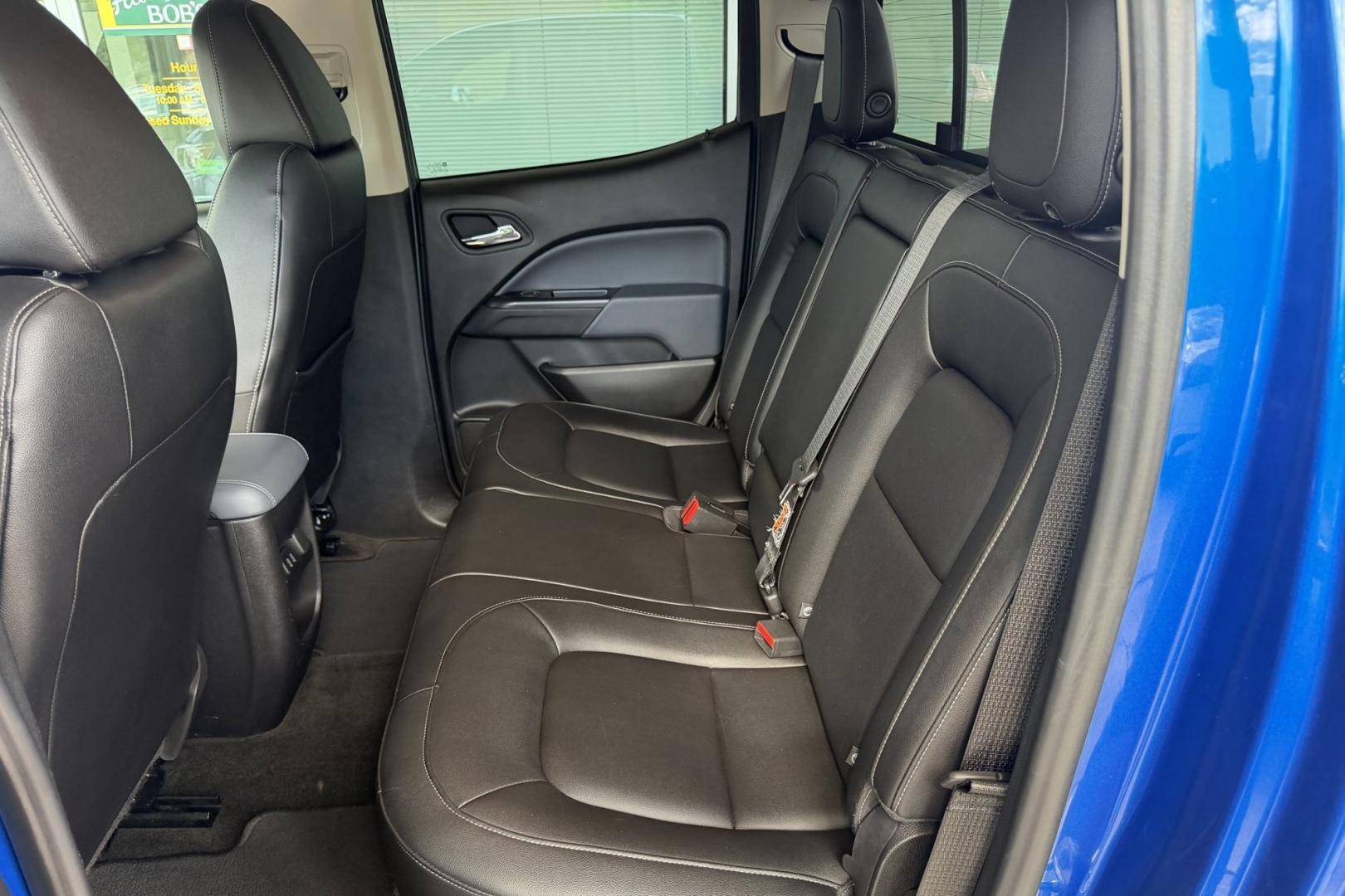 2018 Kinetic Blue Metallic /Jet Black Chevrolet Colorado Z/71 (1GCGTDEN5J1) with an V6 3.6 Liter engine, Automatic 8 Speed transmission, located at 2304 W. Main St., Boise, ID, 83702, (208) 342-7777, 43.622105, -116.218658 - Rare Color! Ready To Go!- Photo#13
