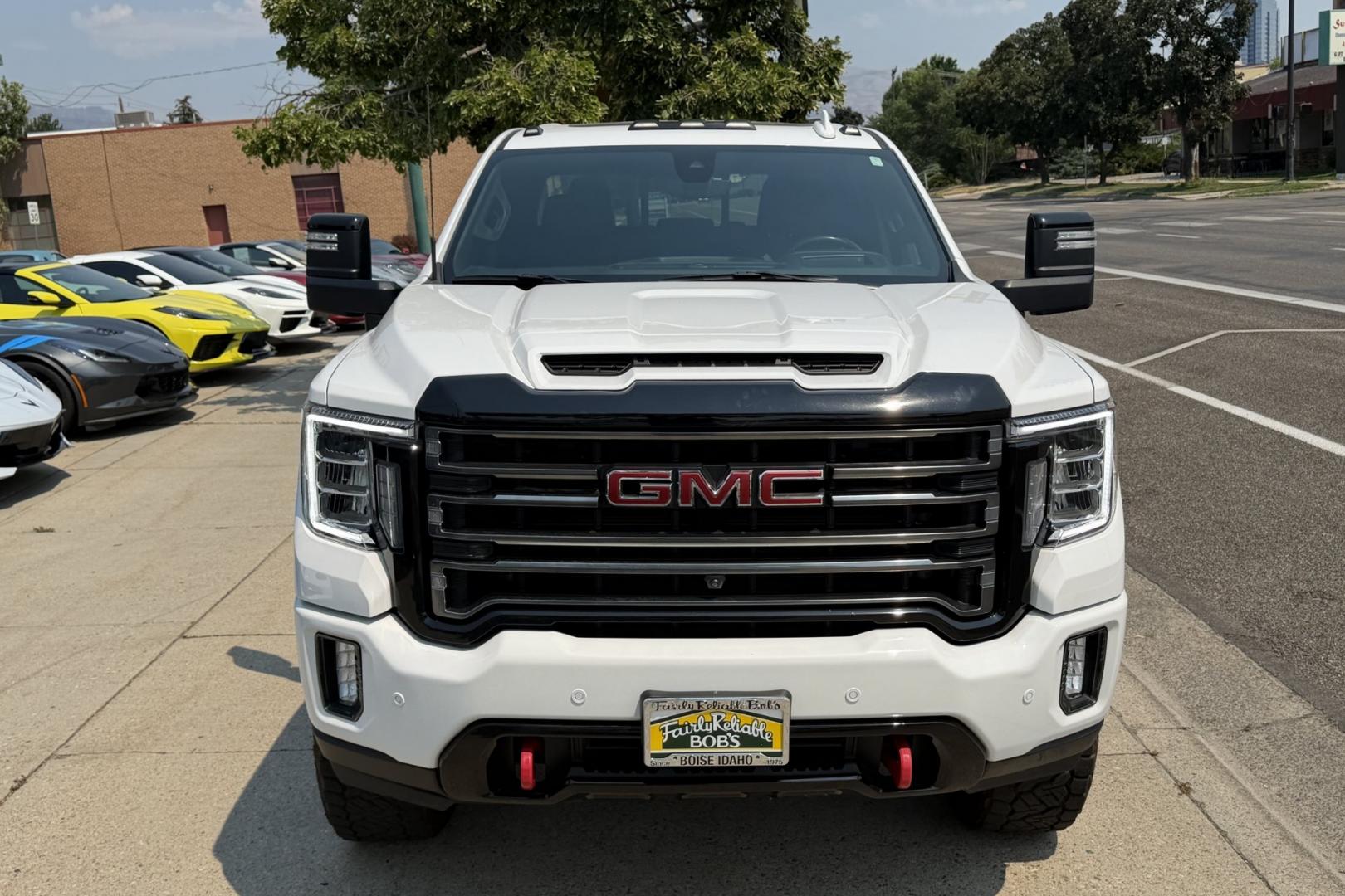 2021 White /Black GMC Sierra 3500HD AT4 (1GT49VEYXMF) with an V8 6.6 Liter Duramax Turbo Diesel engine, Automatic Allison 10 Speed transmission, located at 2304 W. Main St., Boise, ID, 83702, (208) 342-7777, 43.622105, -116.218658 - Looking For A Great Truck? This Is It!- Photo#4