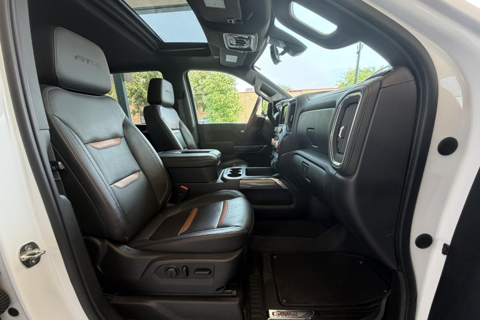 2021 White /Black GMC Sierra 3500HD AT4 (1GT49VEYXMF) with an V8 6.6 Liter Duramax Turbo Diesel engine, Automatic Allison 10 Speed transmission, located at 2304 W. Main St., Boise, ID, 83702, (208) 342-7777, 43.622105, -116.218658 - Looking For A Great Truck? This Is It!- Photo#27