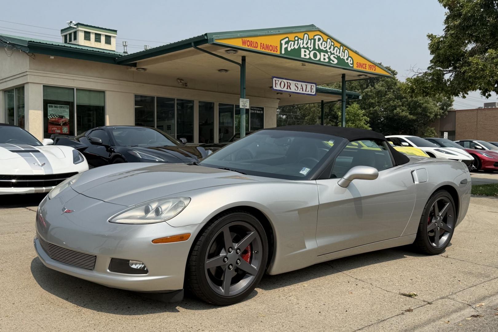 2005 Silver /Black Chevrolet Corvette (1G1YY34U455) with an V8 6.0 Liter engine, Automatic transmission, located at 2304 W. Main St., Boise, ID, 83702, (208) 342-7777, 43.622105, -116.218658 - Ready To Go!- Photo#16