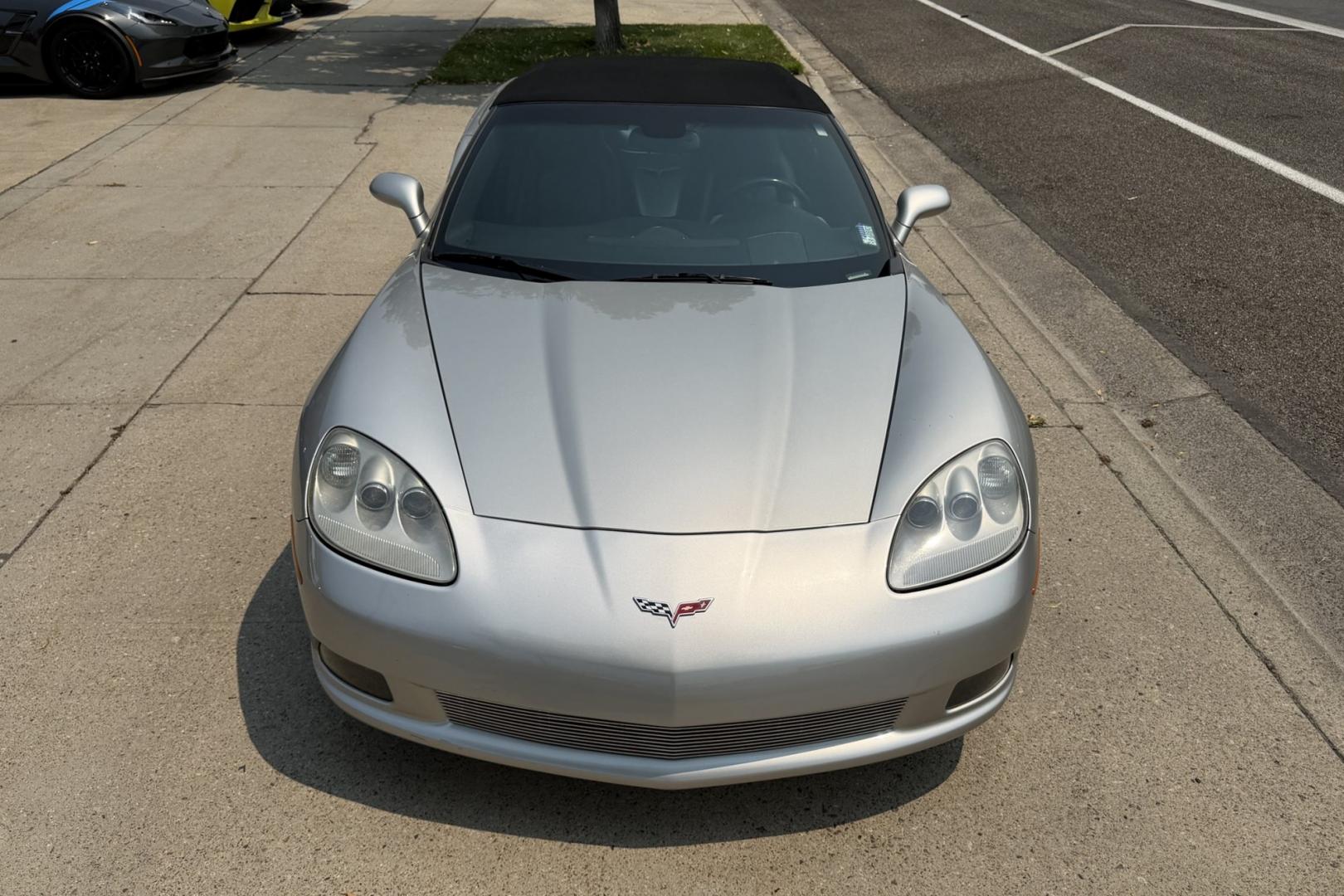 2005 Silver /Black Chevrolet Corvette (1G1YY34U455) with an V8 6.0 Liter engine, Automatic transmission, located at 2304 W. Main St., Boise, ID, 83702, (208) 342-7777, 43.622105, -116.218658 - Ready To Go!- Photo#19