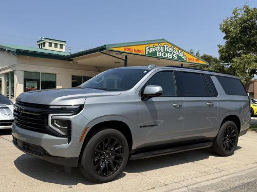 2025 Chevrolet Suburban RST 4x4 w/ Panoramic Sunroof