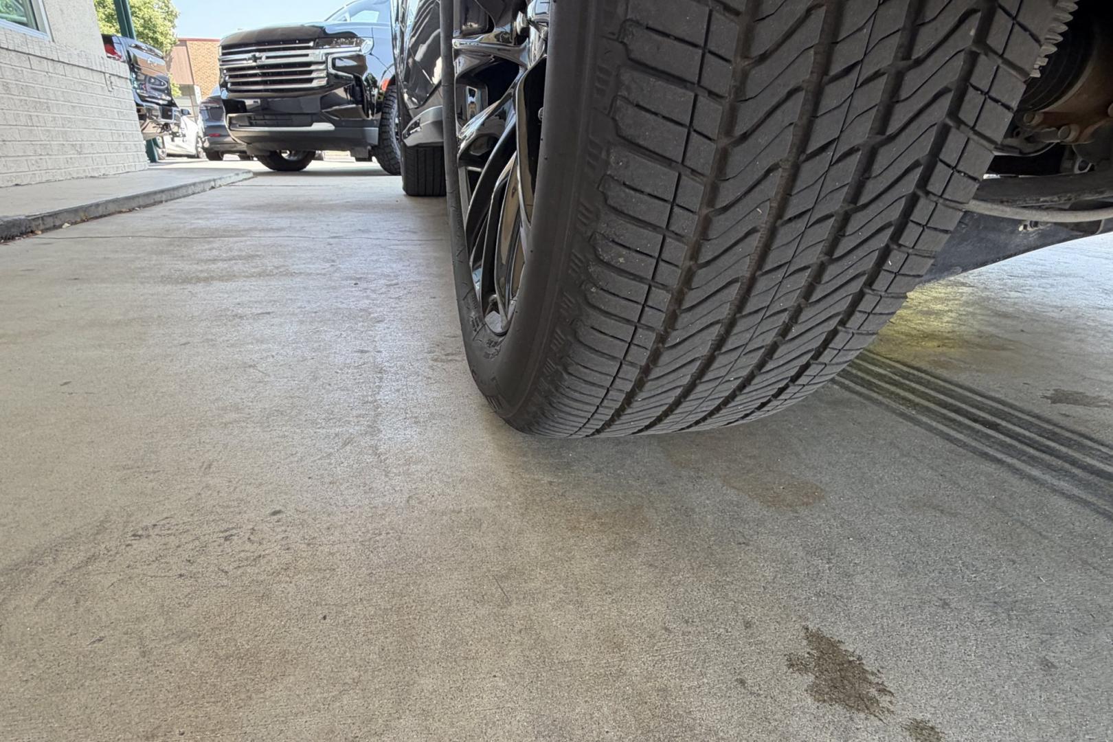 2025 Sterling Silver Metallic /Jet Black Chevrolet Suburban RST (1GNS6ERL9SR) with an V8 6.2 Liter engine, Automatic 10 Speed transmission, located at 2304 W. Main St., Boise, ID, 83702, (208) 342-7777, 43.622105, -116.218658 - Stunning And Has Remaining Factory Warranty Too!- Photo#32