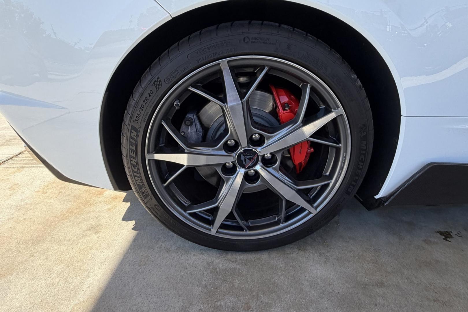 2023 Arctic White /Sky Cool Grey Chevrolet Corvette Stingray 3LT Z51 (1G1YC3D4XP5) with an V8 6.2 Liter engine, Automatic 8 Speed transmission, located at 2304 W. Main St., Boise, ID, 83702, (208) 342-7777, 43.622105, -116.218658 - Stunning! Low Mileage And Highly Optioned Too!- Photo#23