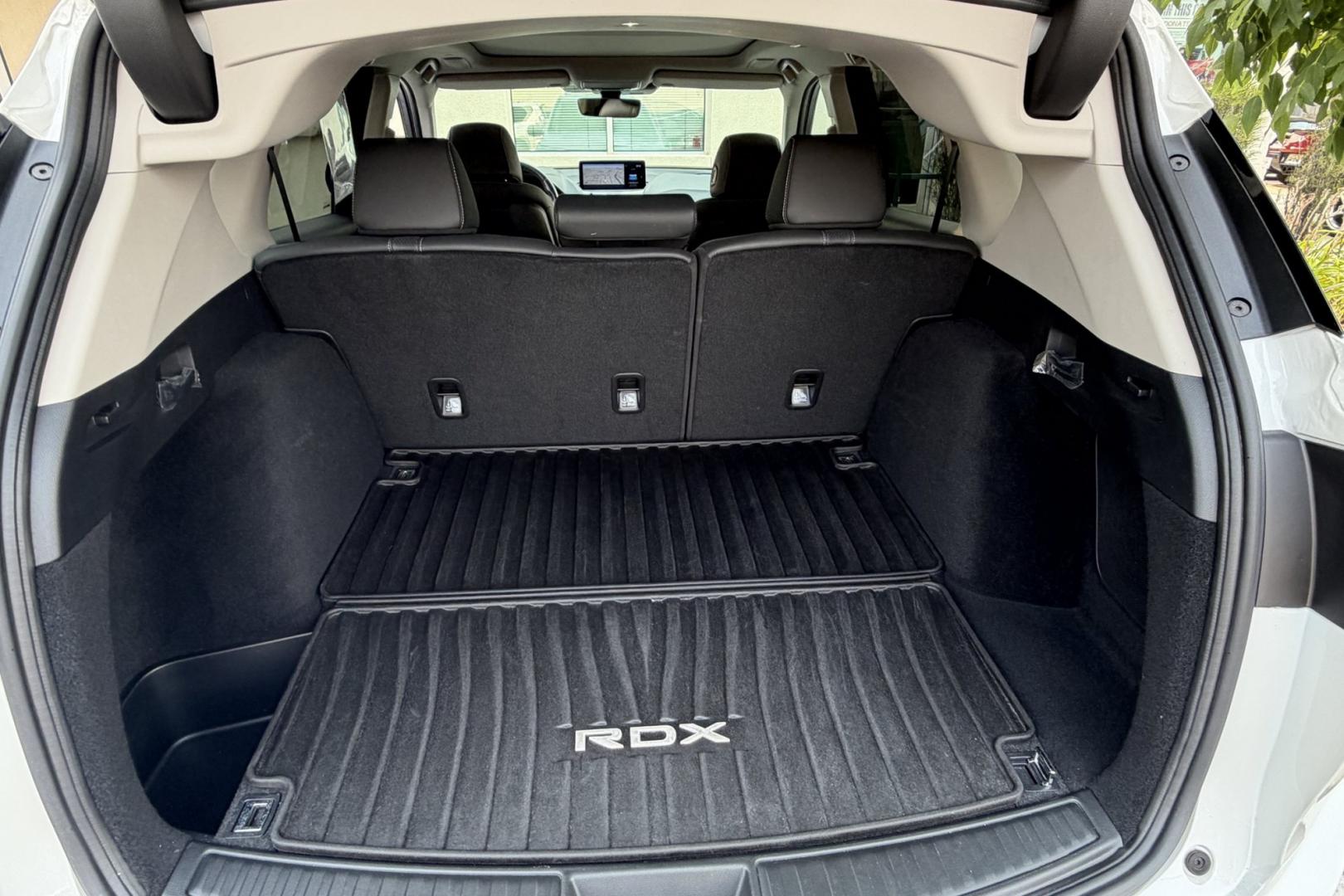 2021 Platinum White Pearl /Gray Acura RDX Advance (5J8TC2H78ML) with an 4 Cyl 2.0 Liter engine, Automatic 10 Speed transmission, located at 2304 W. Main St., Boise, ID, 83702, (208) 342-7777, 43.622105, -116.218658 - Low Mileage And Clean!- Photo#26