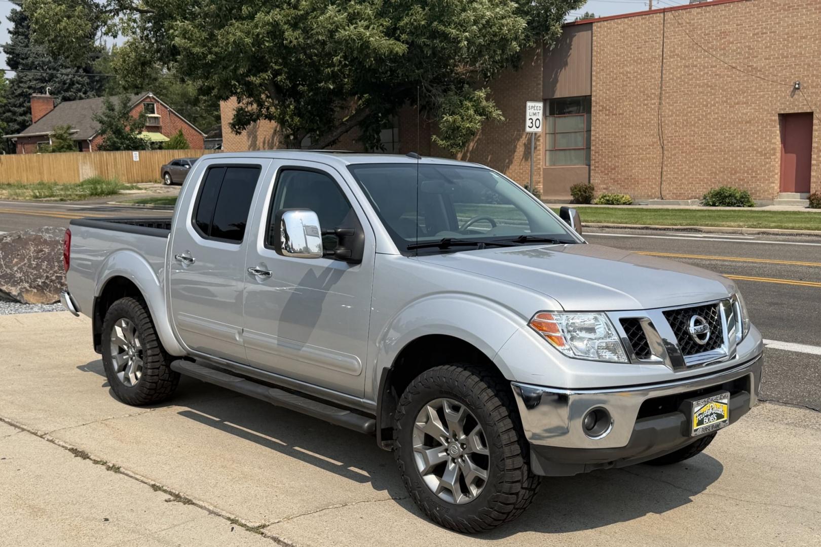 2019 Silver /Gray Nissan Frontier SL (1N6AD0EV3KN) with an V6 4.0 Liter engine, Automatic 5 Speed transmission, located at 2304 W. Main St., Boise, ID, 83702, (208) 342-7777, 43.622105, -116.218658 - New Tires! Ready To Go!- Photo#2