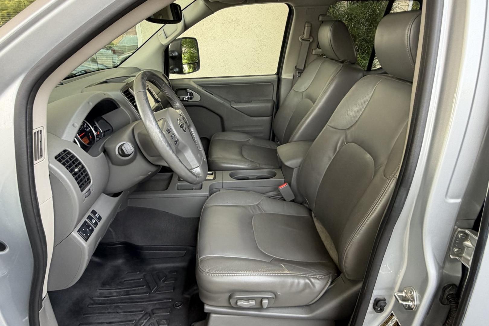 2019 Silver /Gray Nissan Frontier SL (1N6AD0EV3KN) with an V6 4.0 Liter engine, Automatic 5 Speed transmission, located at 2304 W. Main St., Boise, ID, 83702, (208) 342-7777, 43.622105, -116.218658 - New Tires! Ready To Go!- Photo#12