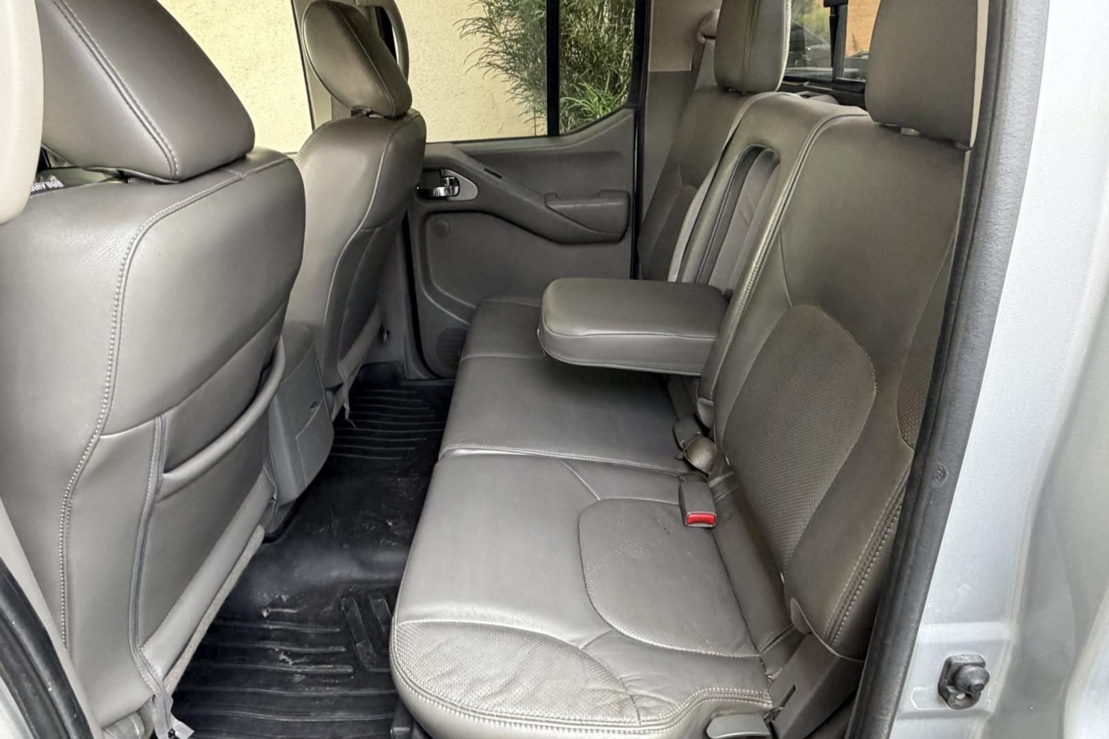 2019 Silver /Gray Nissan Frontier SL (1N6AD0EV3KN) with an V6 4.0 Liter engine, Automatic 5 Speed transmission, located at 2304 W. Main St., Boise, ID, 83702, (208) 342-7777, 43.622105, -116.218658 - New Tires! Ready To Go!- Photo#14