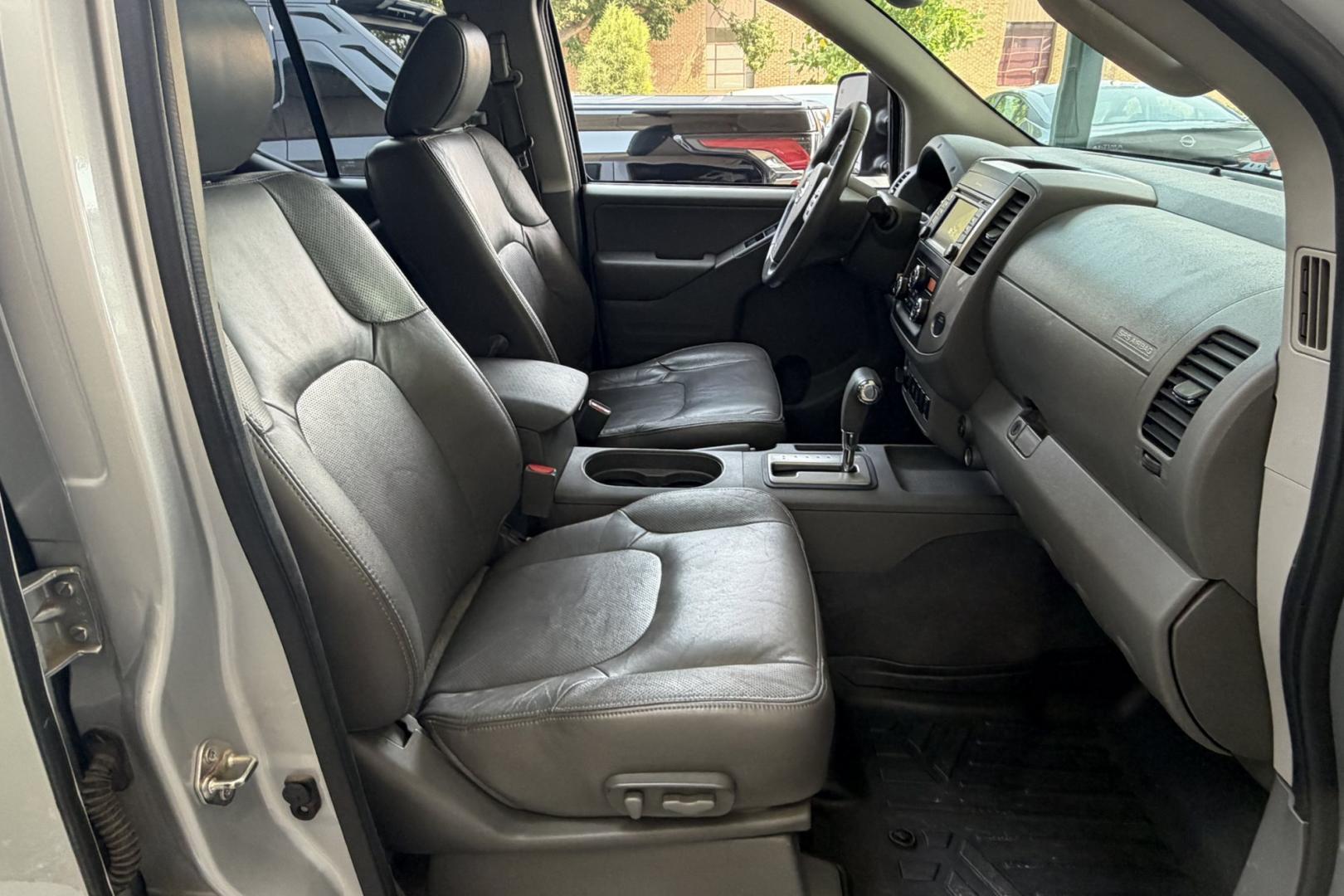 2019 Silver /Gray Nissan Frontier SL (1N6AD0EV3KN) with an V6 4.0 Liter engine, Automatic 5 Speed transmission, located at 2304 W. Main St., Boise, ID, 83702, (208) 342-7777, 43.622105, -116.218658 - New Tires! Ready To Go!- Photo#18
