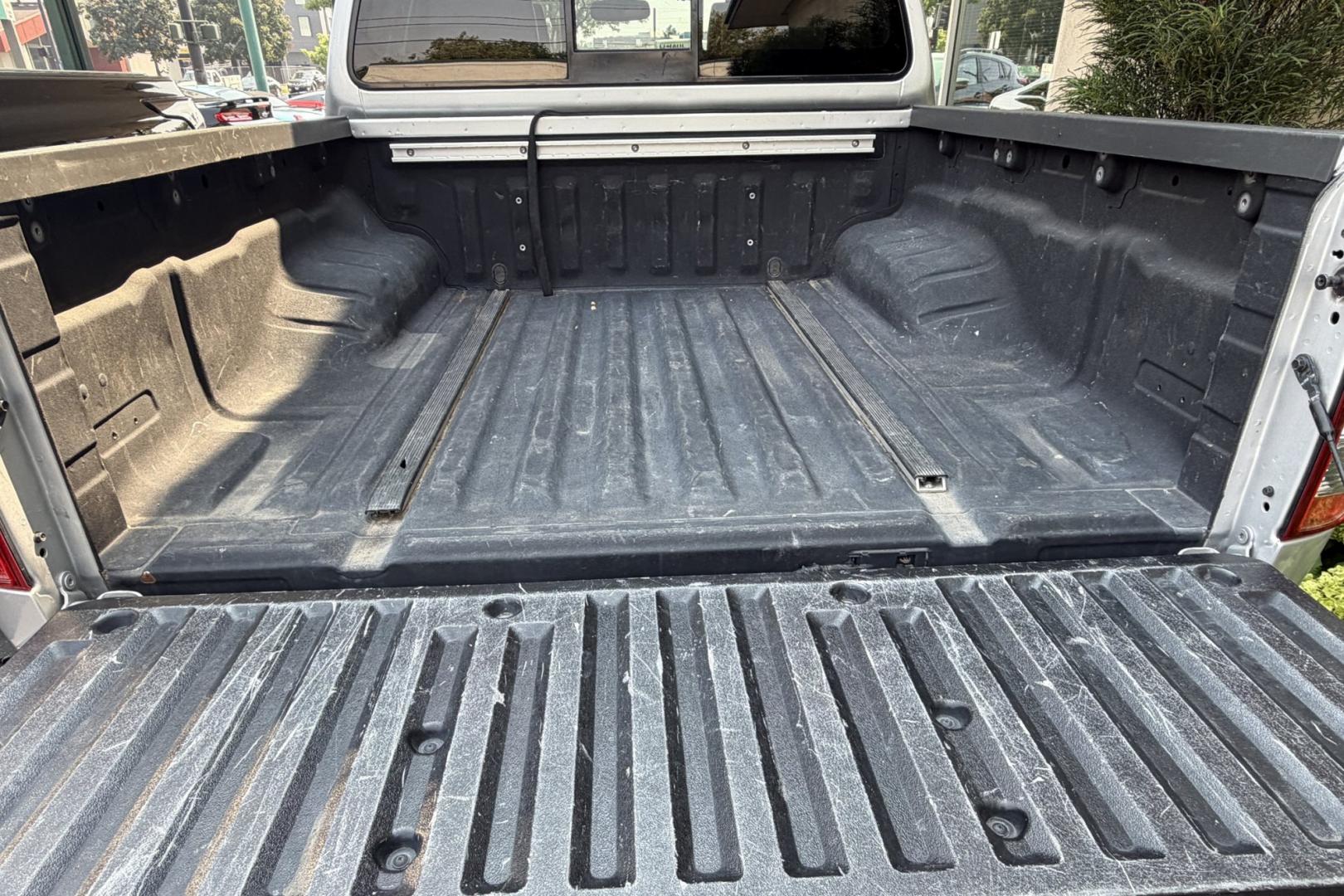 2019 Silver /Gray Nissan Frontier SL (1N6AD0EV3KN) with an V6 4.0 Liter engine, Automatic 5 Speed transmission, located at 2304 W. Main St., Boise, ID, 83702, (208) 342-7777, 43.622105, -116.218658 - New Tires! Ready To Go!- Photo#20
