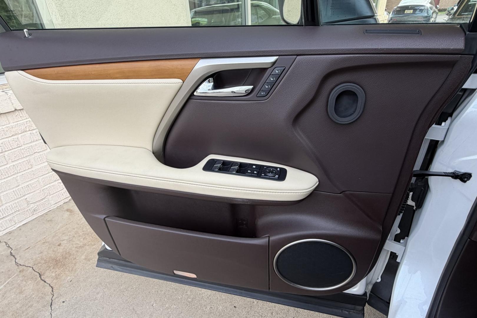 2020 Eminent White Pearl /Tan Lexus RX 350 Premium (2T2HZMDA0LC) with an V6 3.5 Liter engine, Automatic 8 Speed transmission, located at 2304 W. Main St., Boise, ID, 83702, (208) 342-7777, 43.622105, -116.218658 - Extremely Clean! 1 Owner Idaho Vehicle! Ready To Go!- Photo#11