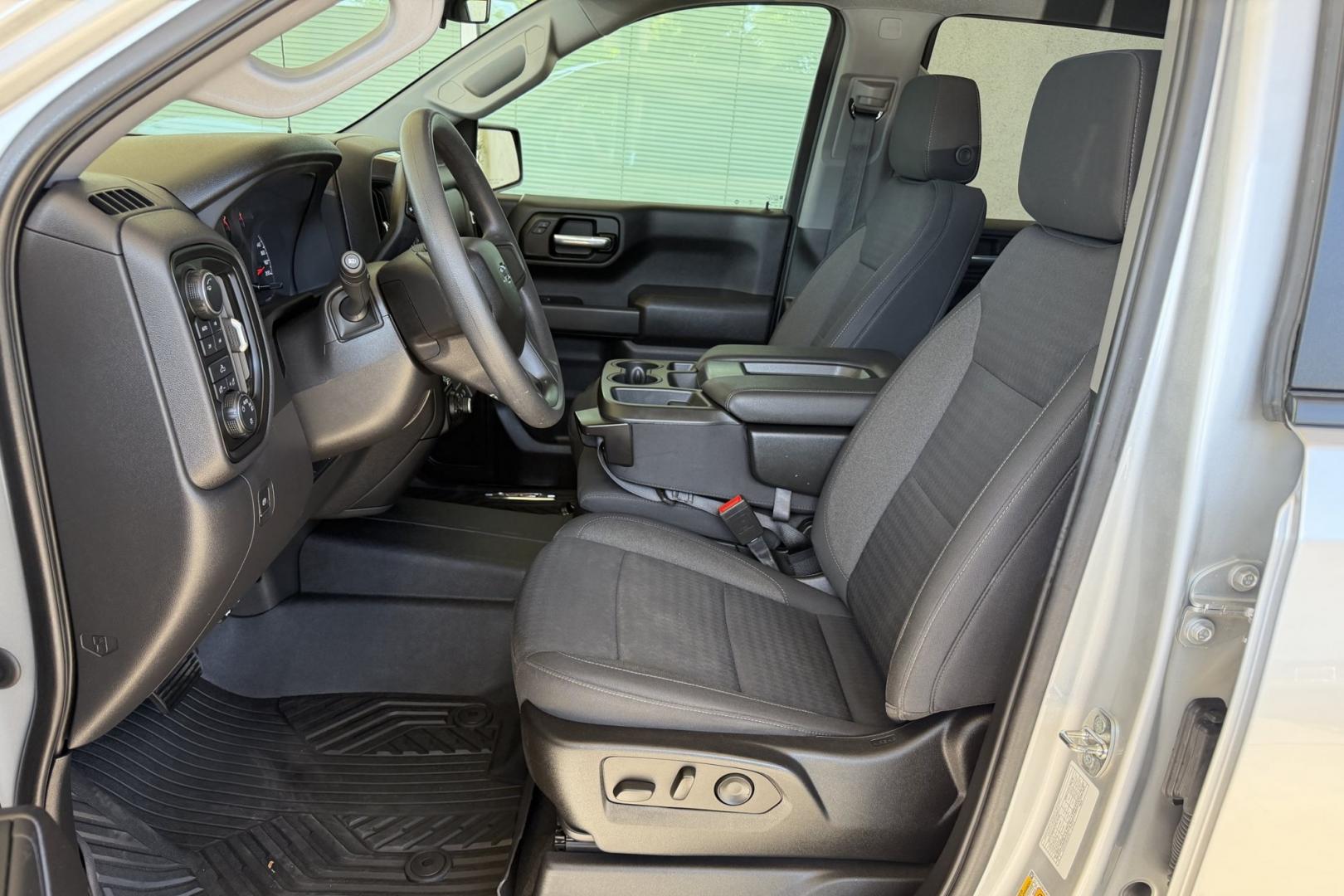 2022 Silver /Black Chevrolet Silverado 1500 Z/71 Trail Boss (3GCPDCED8NG) with an V8 5.3 Liter engine, Automatic 8 Speed transmission, located at 2304 W. Main St., Boise, ID, 83702, (208) 342-7777, 43.622105, -116.218658 - New Tires! Seats 6! Ready To Go!- Photo#12