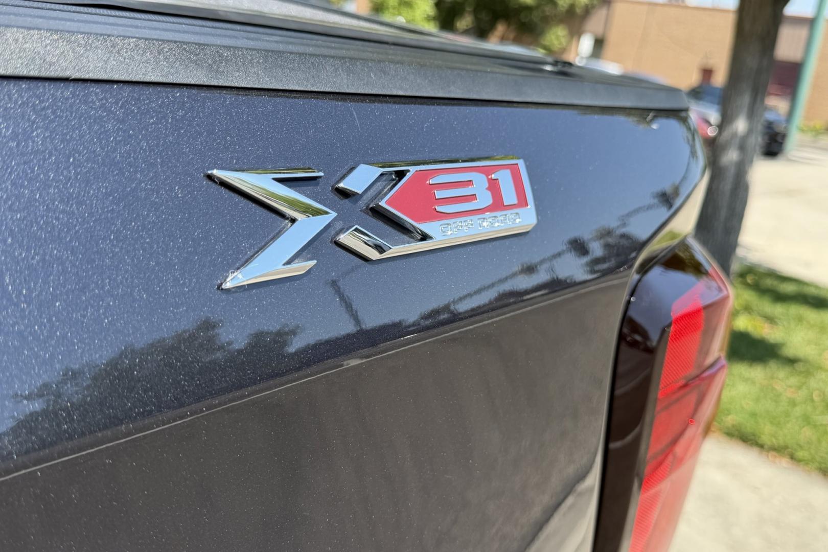 2024 Titanium Rush Metallic /Jet Black GMC Sierra 1500 SLT X31 (1GTUUDE88RZ) with an 6 Cyl 3.0 Liter Duramax Turbo Diesel engine, Automatic 10 Speed transmission, located at 2304 W. Main St., Boise, ID, 83702, (208) 342-7777, 43.622105, -116.218658 - New Tires! Highly Optioned And Ready To Go!- Photo#2