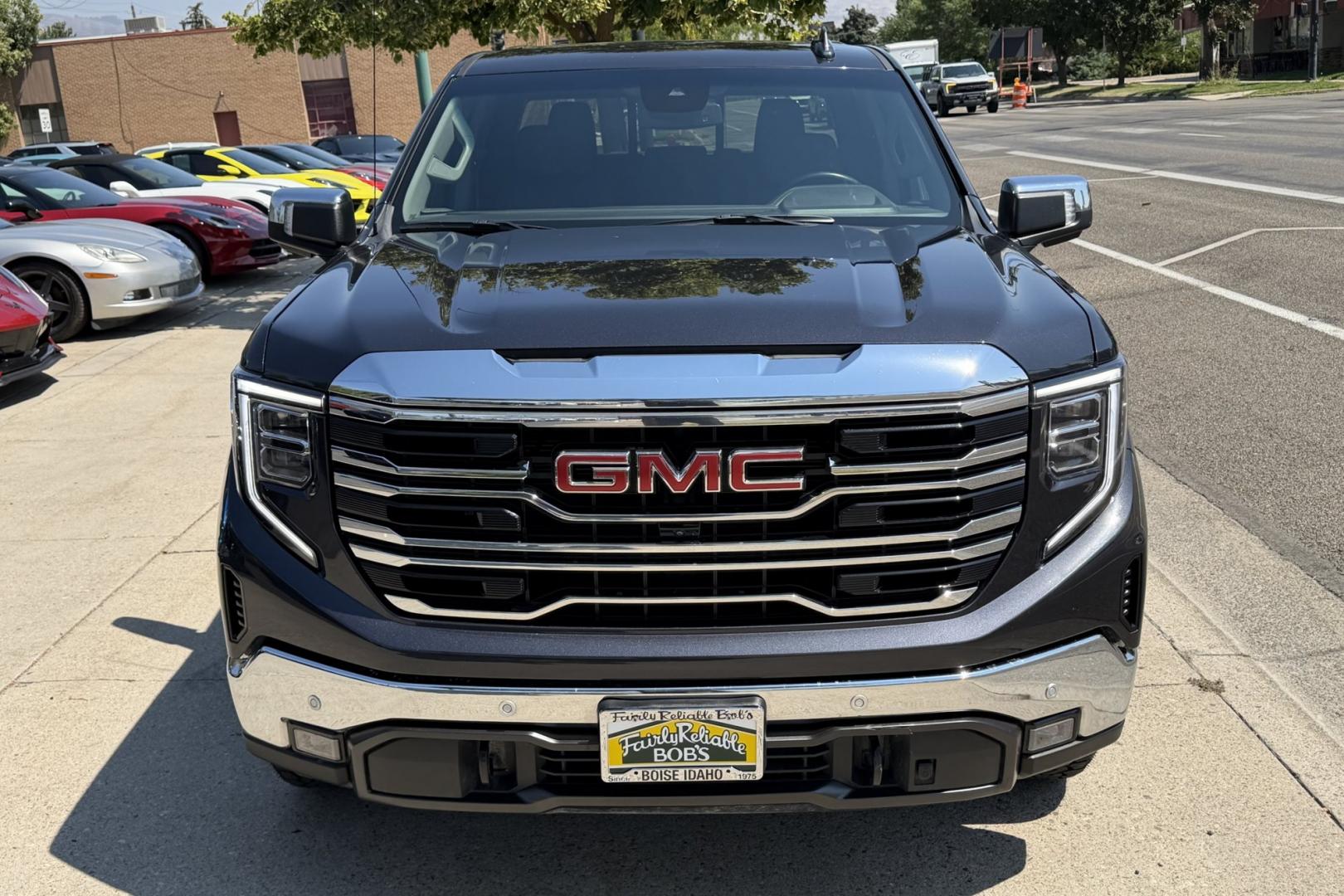 2024 Titanium Rush Metallic /Jet Black GMC Sierra 1500 SLT X31 (1GTUUDE88RZ) with an 6 Cyl 3.0 Liter Duramax Turbo Diesel engine, Automatic 10 Speed transmission, located at 2304 W. Main St., Boise, ID, 83702, (208) 342-7777, 43.622105, -116.218658 - New Tires! Highly Optioned And Ready To Go!- Photo#5