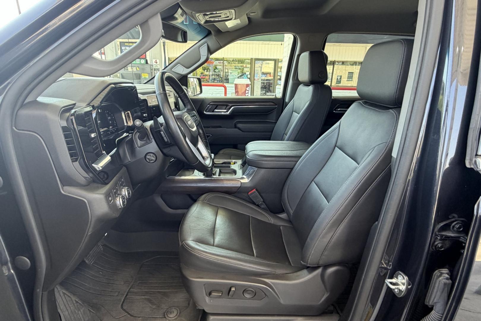 2024 Titanium Rush Metallic /Jet Black GMC Sierra 1500 SLT X31 (1GTUUDE88RZ) with an 6 Cyl 3.0 Liter Duramax Turbo Diesel engine, Automatic 10 Speed transmission, located at 2304 W. Main St., Boise, ID, 83702, (208) 342-7777, 43.622105, -116.218658 - New Tires! Highly Optioned And Ready To Go!- Photo#16