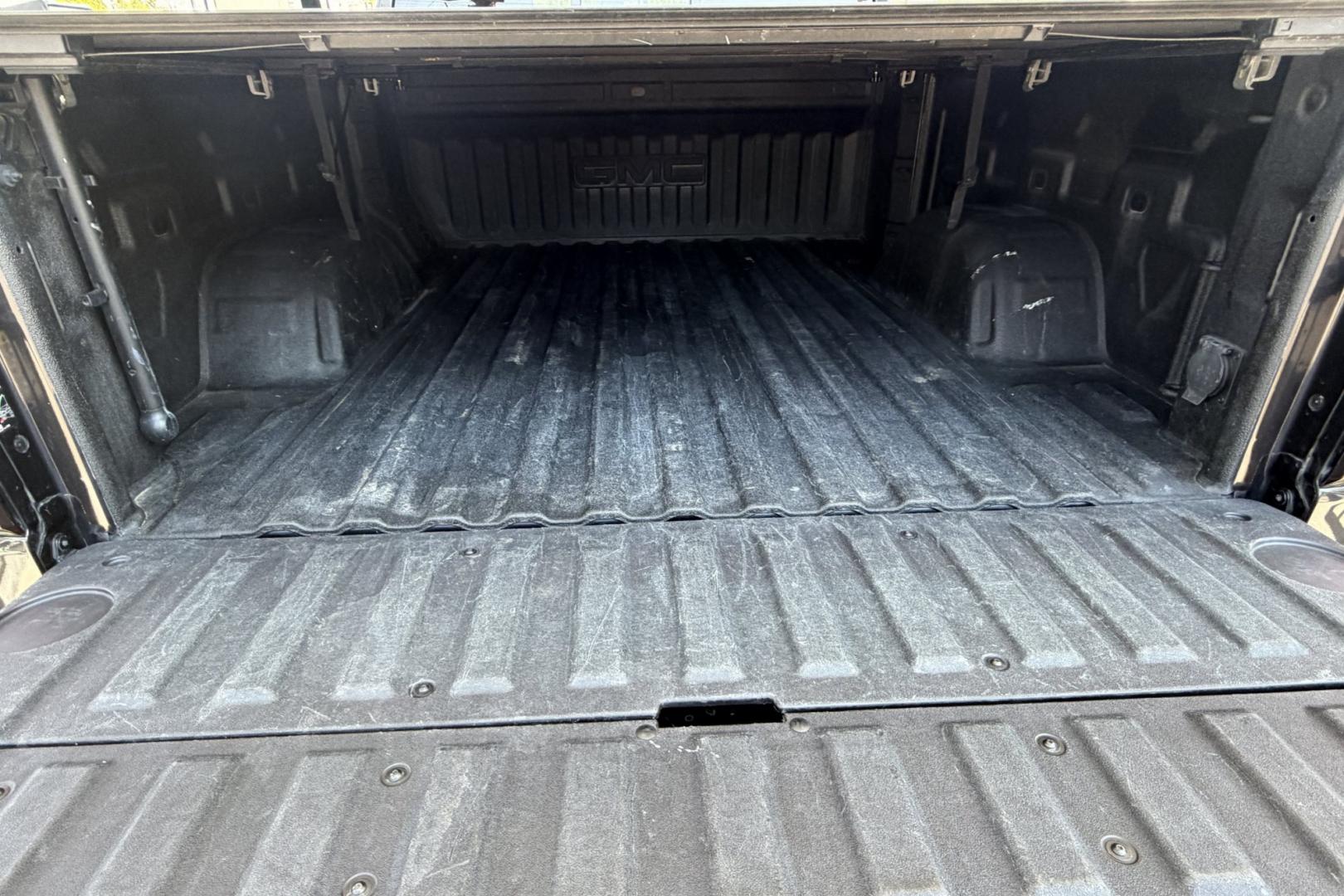 2024 Titanium Rush Metallic /Jet Black GMC Sierra 1500 SLT X31 (1GTUUDE88RZ) with an 6 Cyl 3.0 Liter Duramax Turbo Diesel engine, Automatic 10 Speed transmission, located at 2304 W. Main St., Boise, ID, 83702, (208) 342-7777, 43.622105, -116.218658 - New Tires! Highly Optioned And Ready To Go!- Photo#26