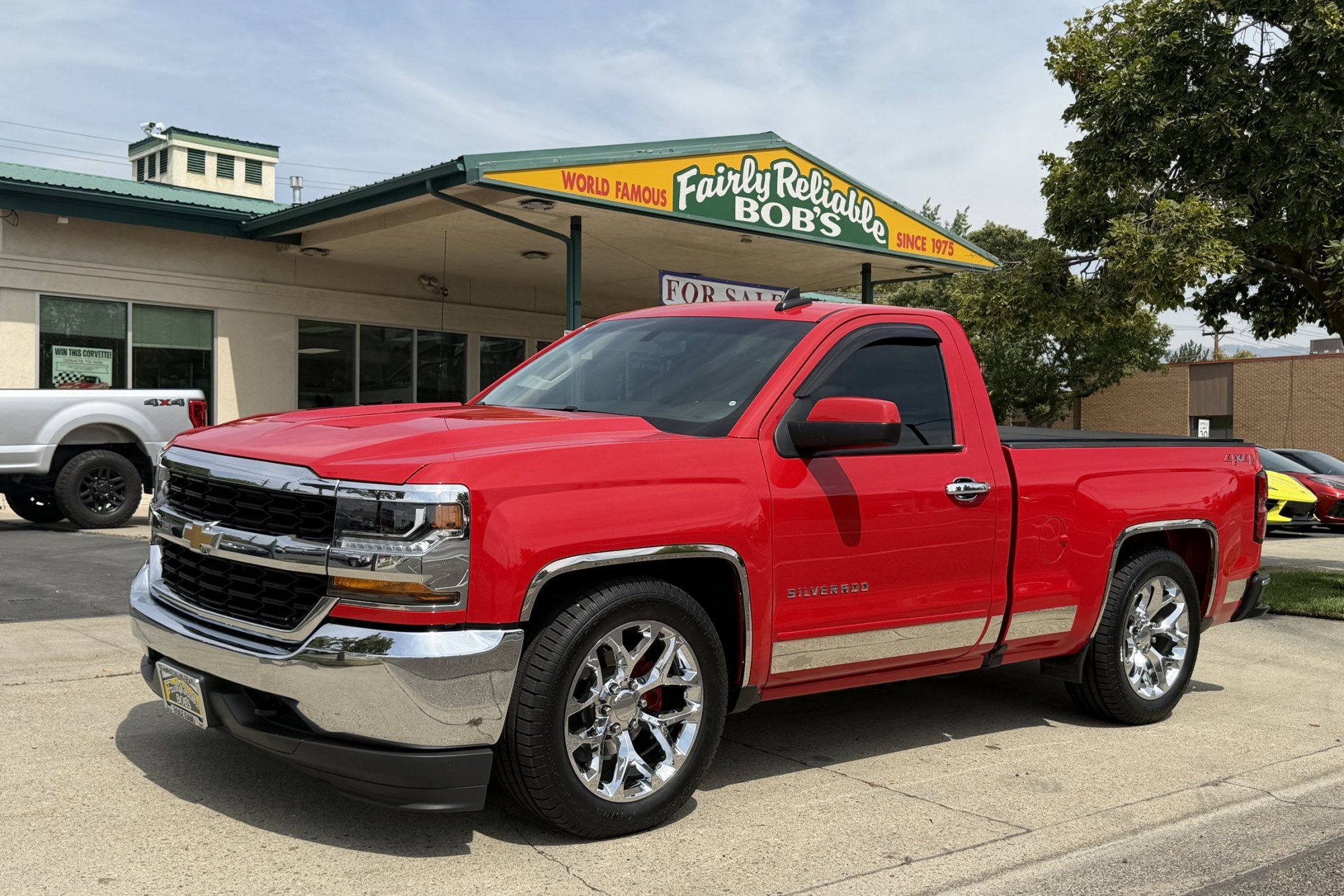 photo of 2018 Chevrolet Silverado 1500 LT Regular Cab Short Bed 4x4