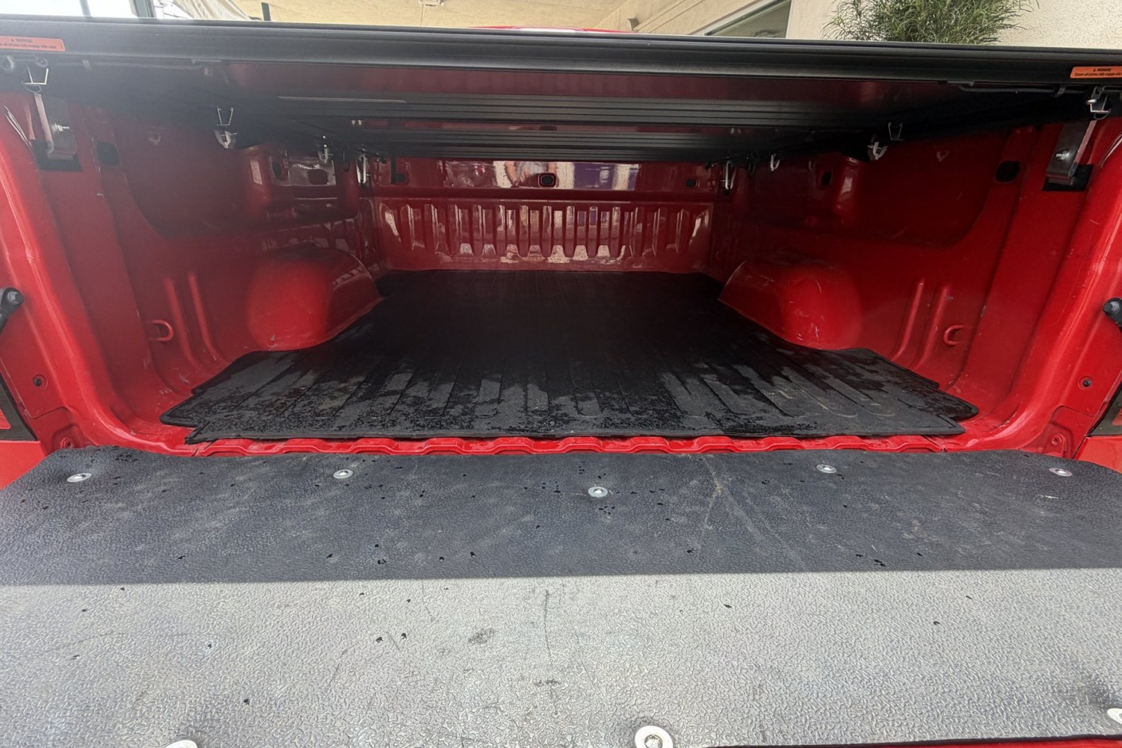 2018 Red Hot /Black Chevrolet Silverado 1500 LT (1GCNKREH4JZ) with an V6 4.3 Liter engine, Automatic 6 Speed transmission, located at 2304 W. Main St., Boise, ID, 83702, (208) 342-7777, 43.622105, -116.218658 - Stunning And Hard To Find Short Box Chevrolet!- Photo#20
