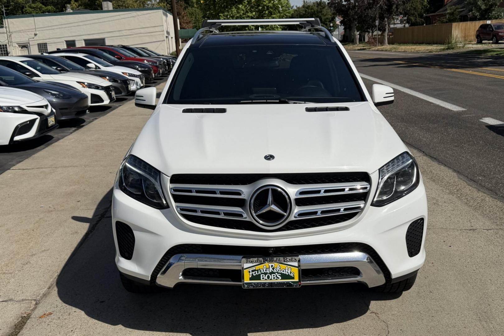 2018 Polar White /Black Mercedes-Benz GLS 450 Premium (4JGDF6EE8JB) with an V6 3.0 Liter Twin Turbo engine, Automatic 9 Speed transmission, located at 2304 W. Main St., Boise, ID, 83702, (208) 342-7777, 43.622105, -116.218658- Photo#3