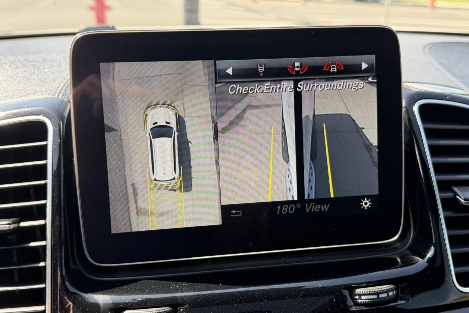 2018 Polar White /Black Mercedes-Benz GLS 450 Premium (4JGDF6EE8JB) with an V6 3.0 Liter Twin Turbo engine, Automatic 9 Speed transmission, located at 2304 W. Main St., Boise, ID, 83702, (208) 342-7777, 43.622105, -116.218658- Photo#8