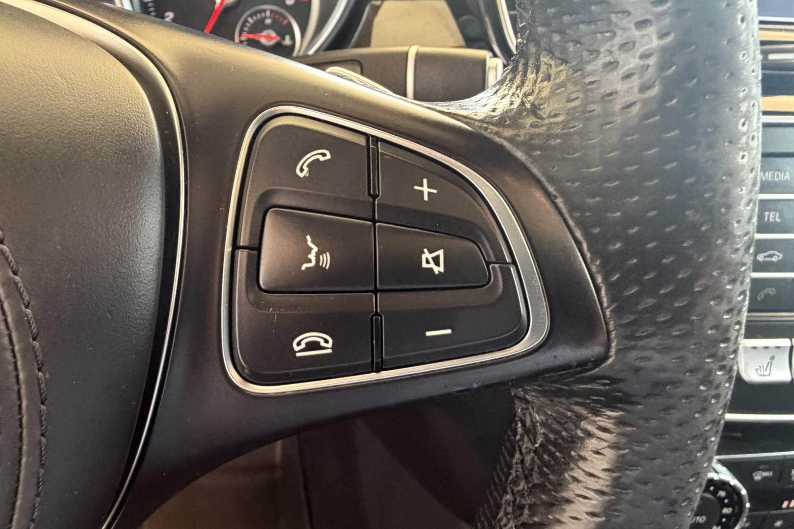 2018 Polar White /Black Mercedes-Benz GLS 450 Premium (4JGDF6EE8JB) with an V6 3.0 Liter Twin Turbo engine, Automatic 9 Speed transmission, located at 2304 W. Main St., Boise, ID, 83702, (208) 342-7777, 43.622105, -116.218658- Photo#16