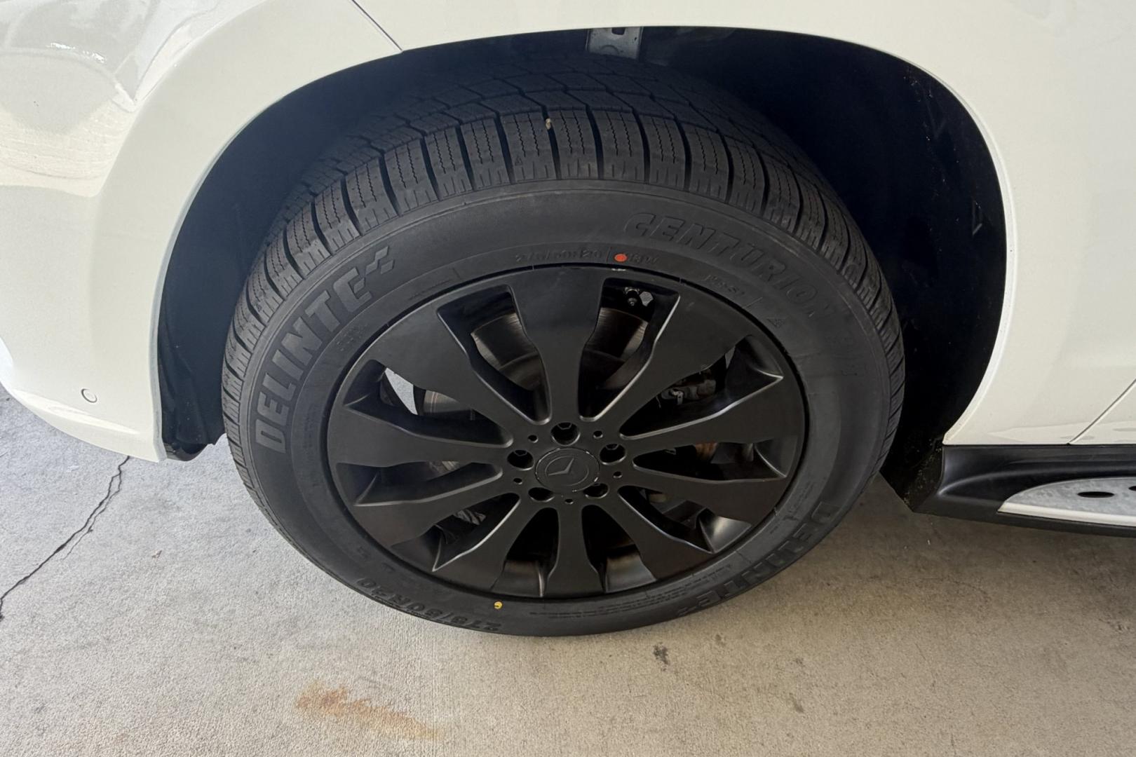 2018 Polar White /Black Mercedes-Benz GLS 450 Premium (4JGDF6EE8JB) with an V6 3.0 Liter Twin Turbo engine, Automatic 9 Speed transmission, located at 2304 W. Main St., Boise, ID, 83702, (208) 342-7777, 43.622105, -116.218658- Photo#25