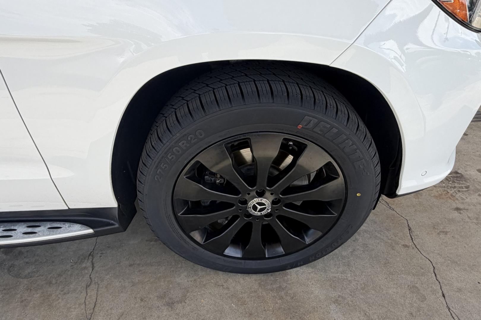 2018 Polar White /Black Mercedes-Benz GLS 450 Premium (4JGDF6EE8JB) with an V6 3.0 Liter Twin Turbo engine, Automatic 9 Speed transmission, located at 2304 W. Main St., Boise, ID, 83702, (208) 342-7777, 43.622105, -116.218658- Photo#28