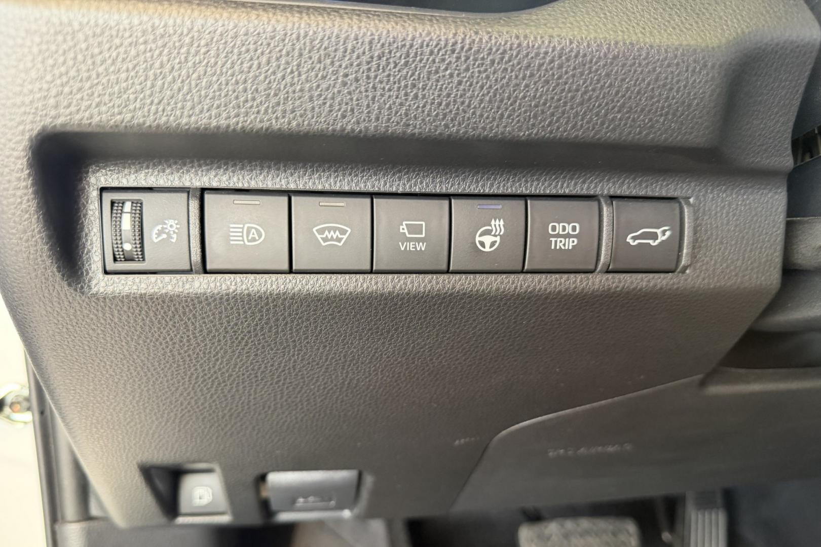 2024 Wind Chill Pearl /Black Toyota RAV4 Hybrid XSE (JTME6RFV8RD) with an 4 Cyl 2.5 Liter Hybrid engine, Automatic transmission, located at 2304 W. Main St., Boise, ID, 83702, (208) 342-7777, 43.622105, -116.218658 - New Tires! Great Fuel Economy! Hard To Find! Great To Own!- Photo#8