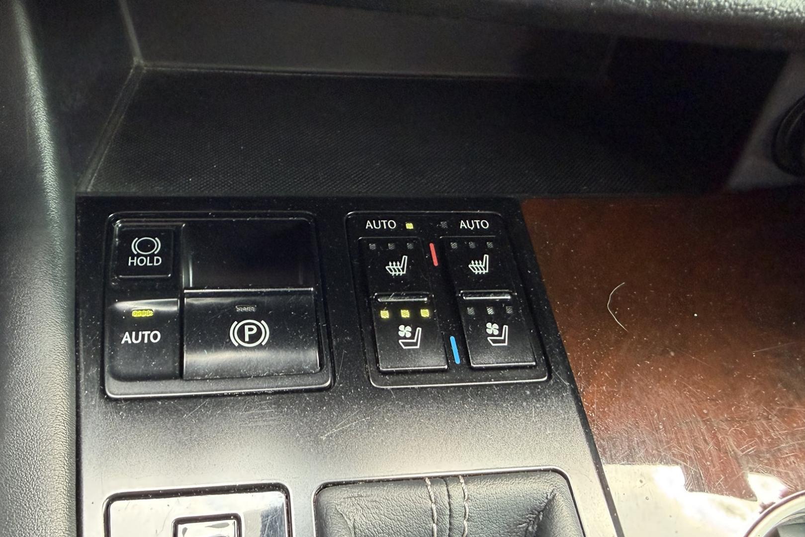 2017 Eminent White Pearl /Black Lexus RX 350 Premium (2T2BZMCA4HC) with an V6 3.5 Liter engine, Automatic 8 Speed transmission, located at 2304 W. Main St., Boise, ID, 83702, (208) 342-7777, 43.622105, -116.218658 - New Tires! Low Mileage! One Owner Lexus!- Photo#7