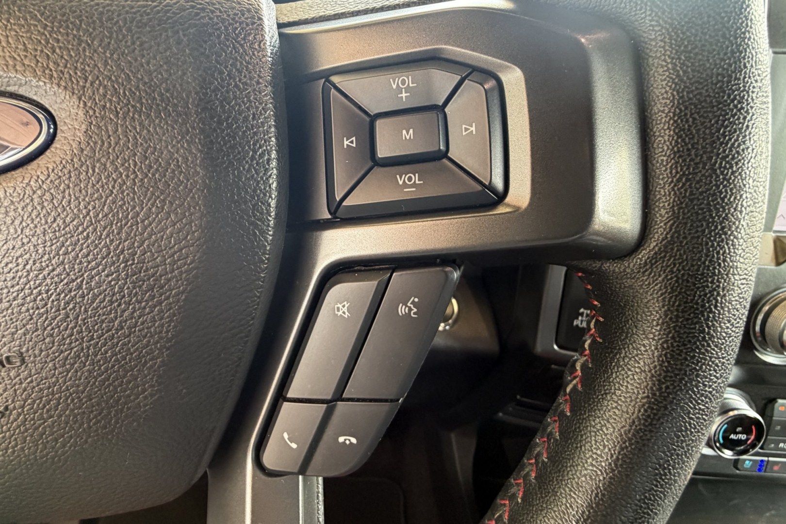 2020 Oxford White /Black/Red Ford F-150 Lariat Sport (1FTEW1E52LF) with an V8 5.0 Liter engine, Automatic 10 Speed transmission, located at 2304 W. Main St., Boise, ID, 83702, (208) 342-7777, 43.622105, -116.218658 - Power Running Boards! Low Mileage! Ready To Go!- Photo#11