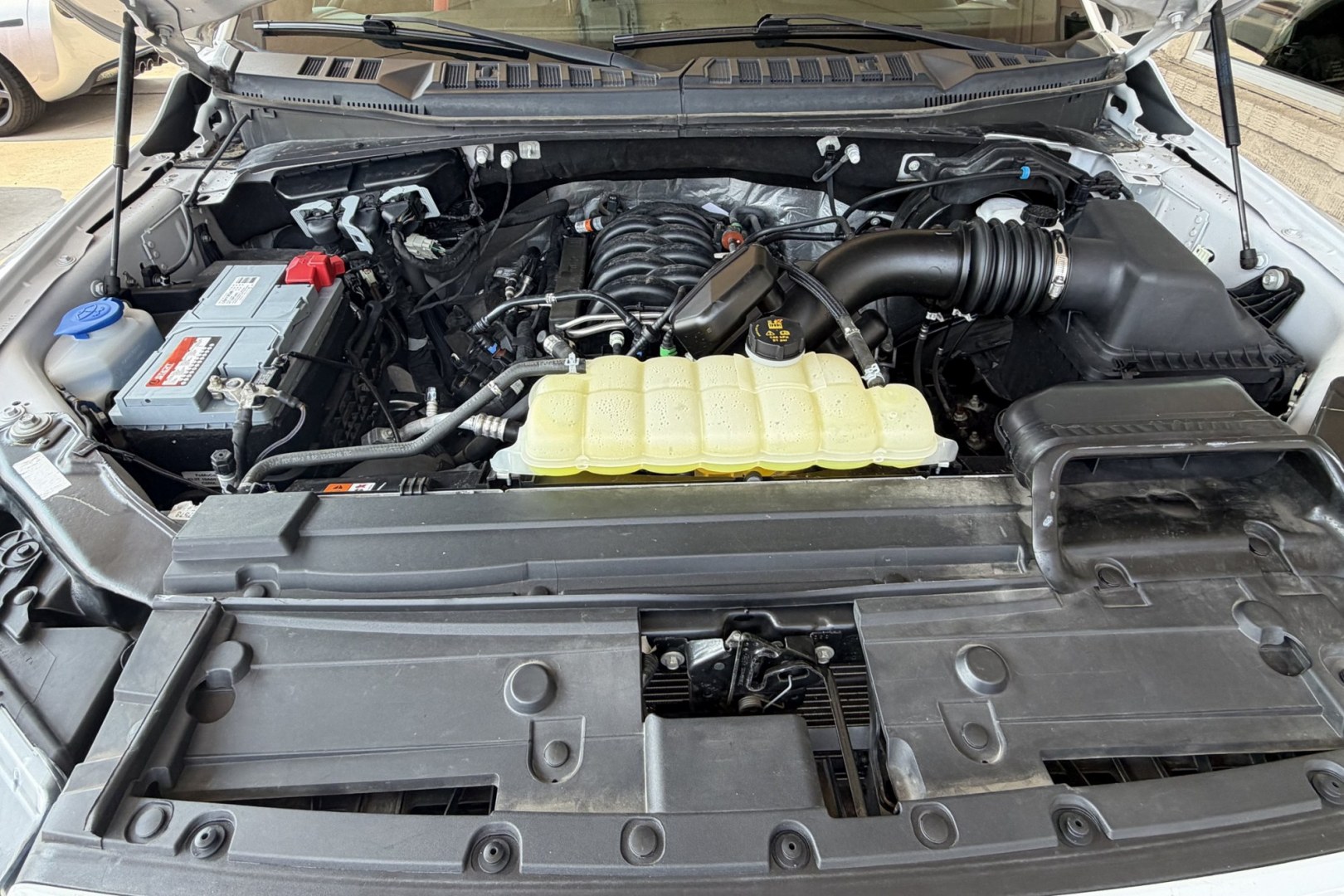 2020 Oxford White /Black/Red Ford F-150 Lariat Sport (1FTEW1E52LF) with an V8 5.0 Liter engine, Automatic 10 Speed transmission, located at 2304 W. Main St., Boise, ID, 83702, (208) 342-7777, 43.622105, -116.218658 - Power Running Boards! Low Mileage! Ready To Go!- Photo#23