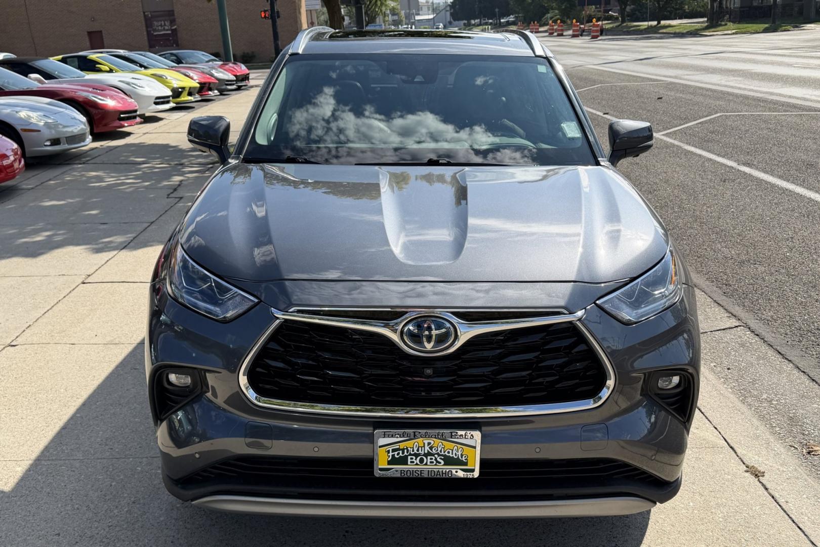 2023 Magnetite Gray Metallic /Black Toyota Highlander Platinum (5TDEBRCH4PS) with an 4 Cyl 2.5 Liter Hybrid engine, Automatic transmission, located at 2304 W. Main St., Boise, ID, 83702, (208) 342-7777, 43.622105, -116.218658 - New Tires! Hard To Find! Great To Own!- Photo#3
