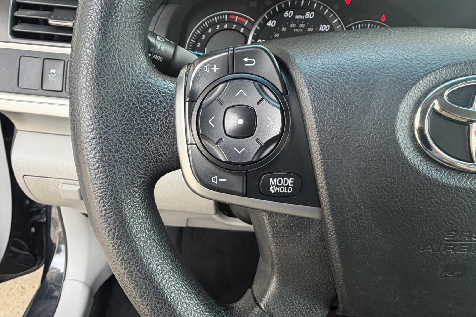 2012 Cosmic Gray Mica /Gray Toyota Camry LE (4T4BF1FK5CR) with an 4Cyl 2.5 Liter engine, Automatic 6 Speed transmission, located at 2304 W. Main St., Boise, ID, 83702, (208) 342-7777, 43.622105, -116.218658 - Great Fuel Economy! Legendary Toyota Model!- Photo#5