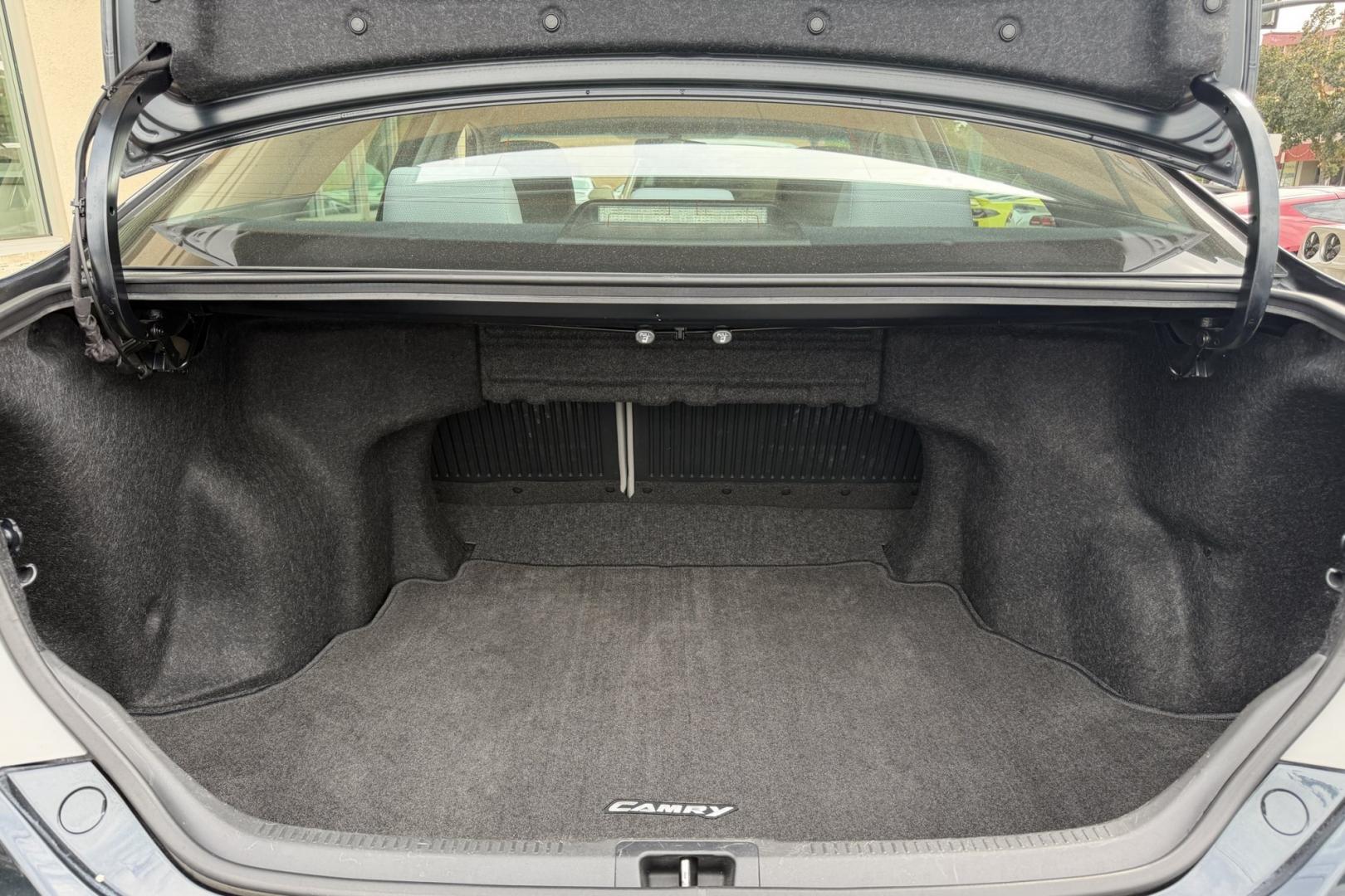 2012 Cosmic Gray Mica /Gray Toyota Camry LE (4T4BF1FK5CR) with an 4Cyl 2.5 Liter engine, Automatic 6 Speed transmission, located at 2304 W. Main St., Boise, ID, 83702, (208) 342-7777, 43.622105, -116.218658 - Great Fuel Economy! Legendary Toyota Model!- Photo#15