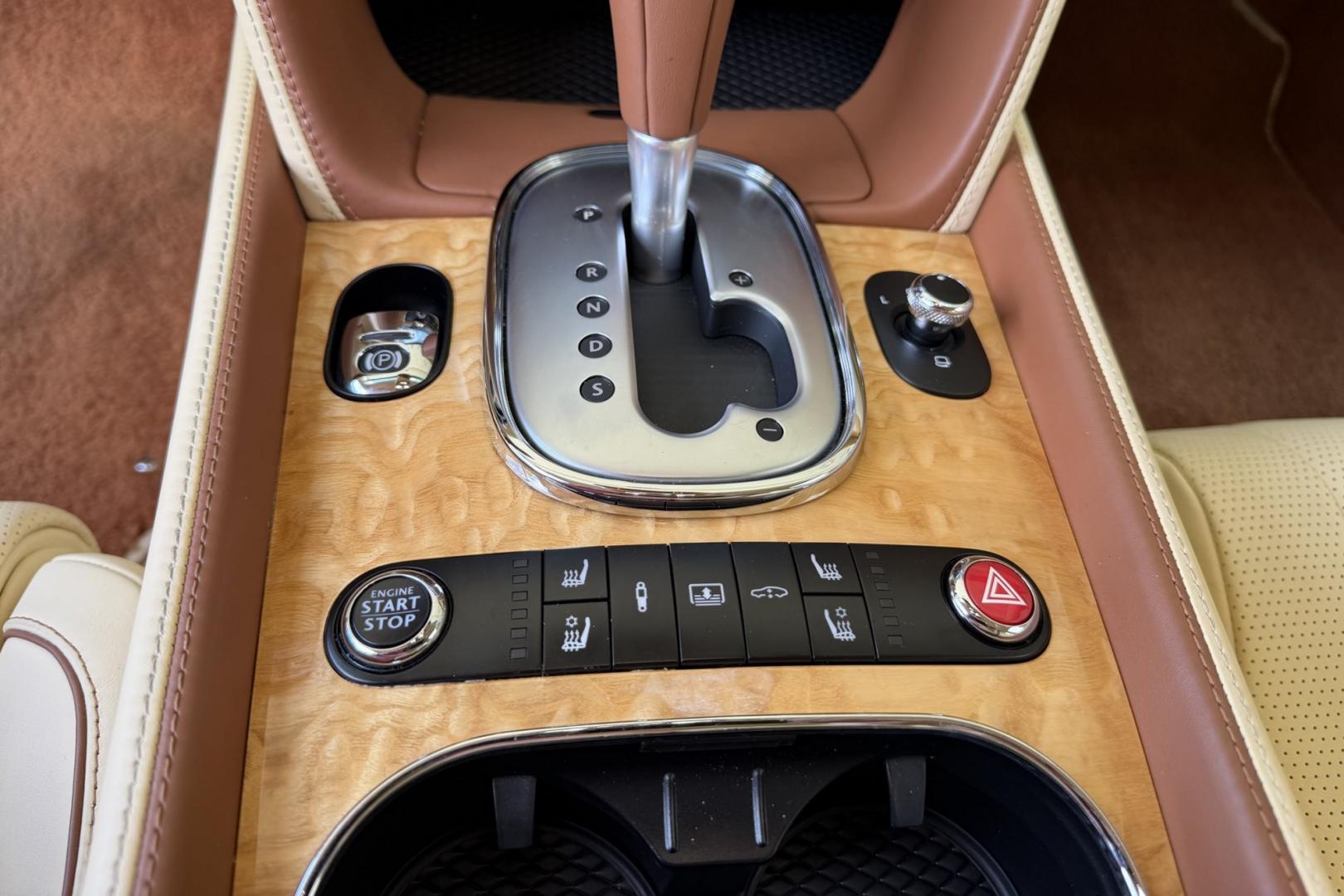 2014 White Sand /Magnolia Bentley Continental Flying Spur (SCBEC9ZA1EC) with an 6.0L W12 DOHC 48V TURBO FFV engine, Automatic 8 Speed transmission, located at 2304 W. Main St., Boise, ID, 83702, (208) 342-7777, 43.622105, -116.218658 - 616-Horsepower Twin Turbo W12 Engine! Ultra Luxury Sedan!- Photo#9