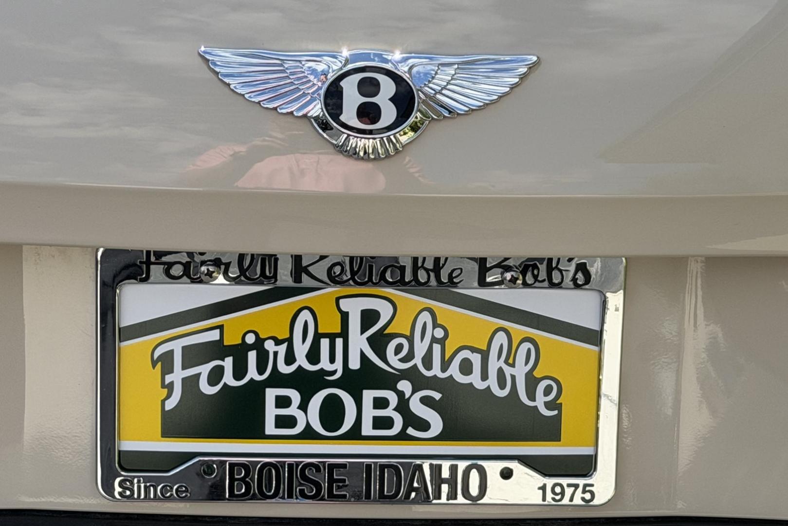 2014 White Sand /Magnolia Bentley Continental Flying Spur (SCBEC9ZA1EC) with an 6.0L W12 DOHC 48V TURBO FFV engine, Automatic 8 Speed transmission, located at 2304 W. Main St., Boise, ID, 83702, (208) 342-7777, 43.622105, -116.218658 - 616-Horsepower Twin Turbo W12 Engine! Ultra Luxury Sedan!- Photo#26