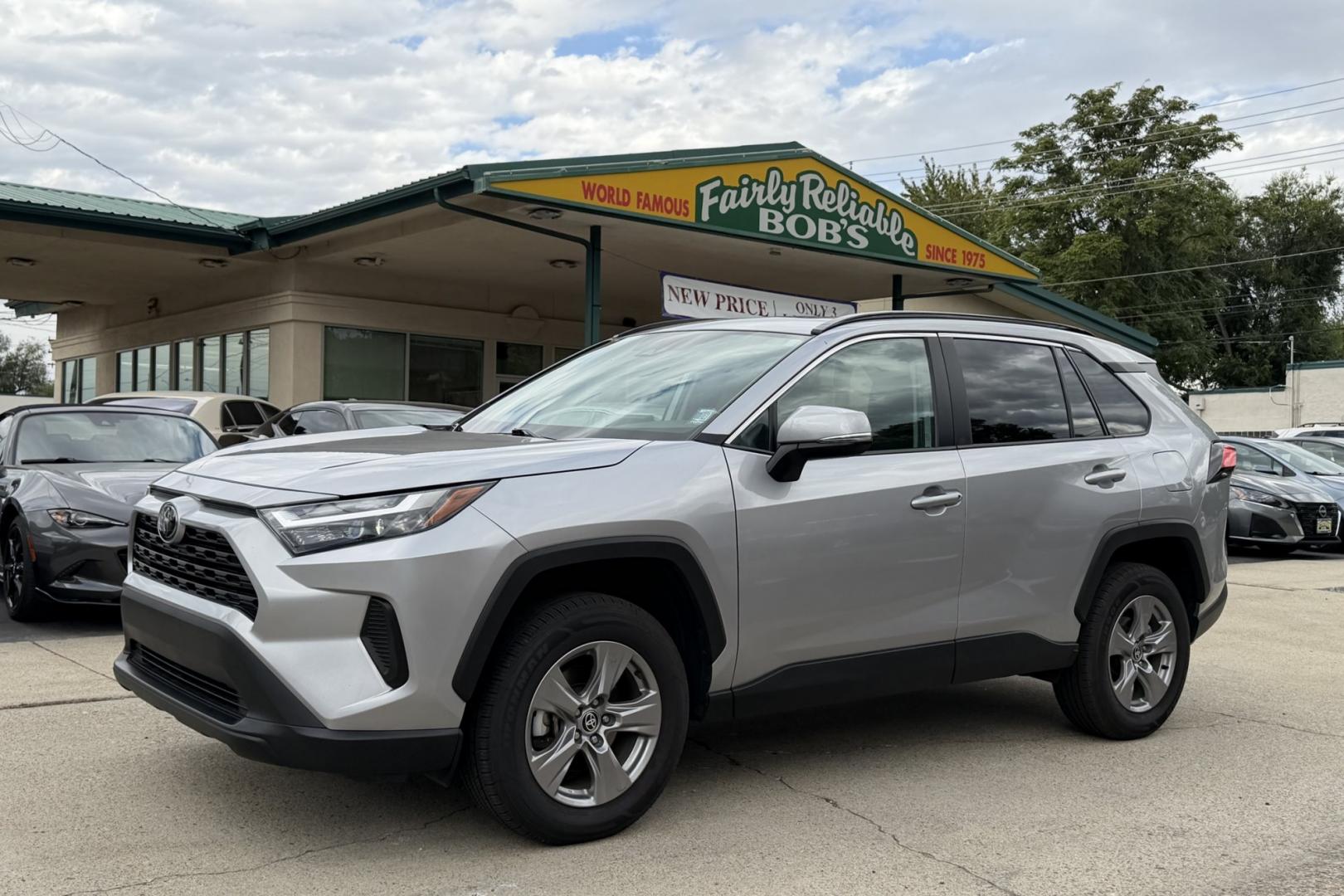 2024 Silver Sky Metallic /Black Toyota RAV4 XLE (2T3P1RFV0RC) with an 4 Cyl 2.5 Liter engine, Automatic 8 Speed transmission, located at 2304 W. Main St., Boise, ID, 83702, (208) 342-7777, 43.622105, -116.218658- Photo#0