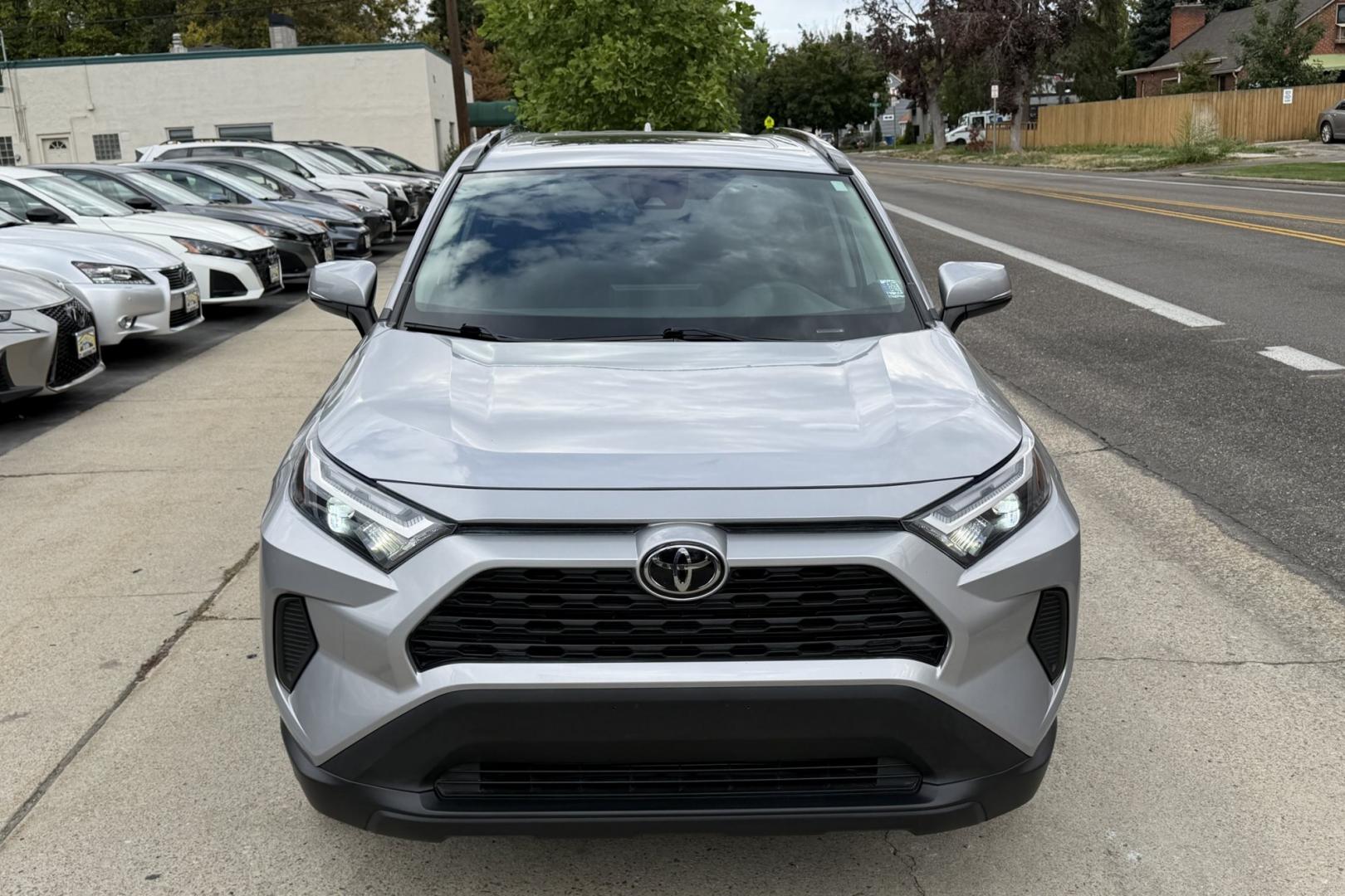2024 Silver Sky Metallic /Black Toyota RAV4 XLE (2T3P1RFV0RC) with an 4 Cyl 2.5 Liter engine, Automatic 8 Speed transmission, located at 2304 W. Main St., Boise, ID, 83702, (208) 342-7777, 43.622105, -116.218658- Photo#3